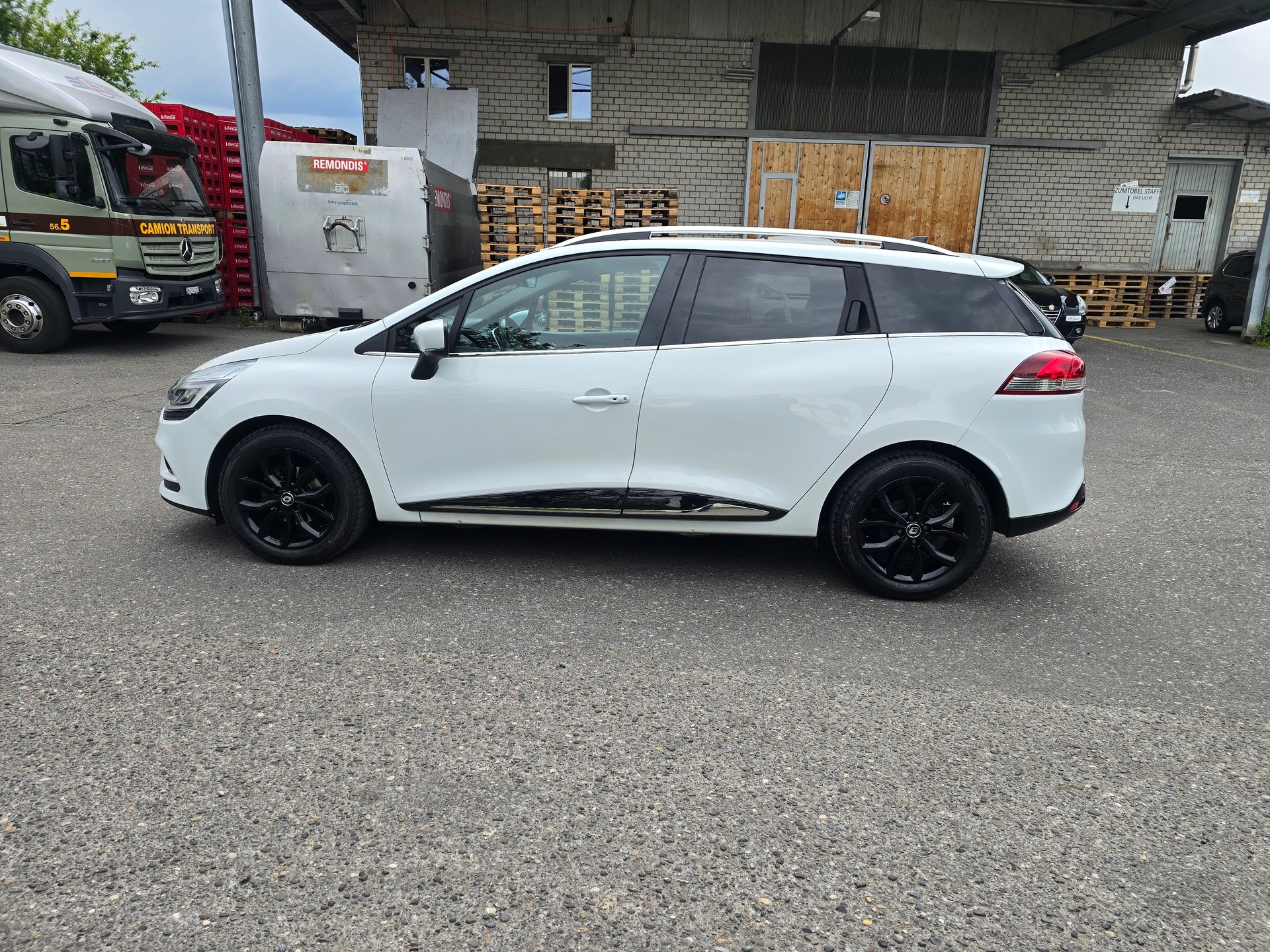 RENAULT Clio Grandtour 1.5 dCi Intens EDC-image-8
