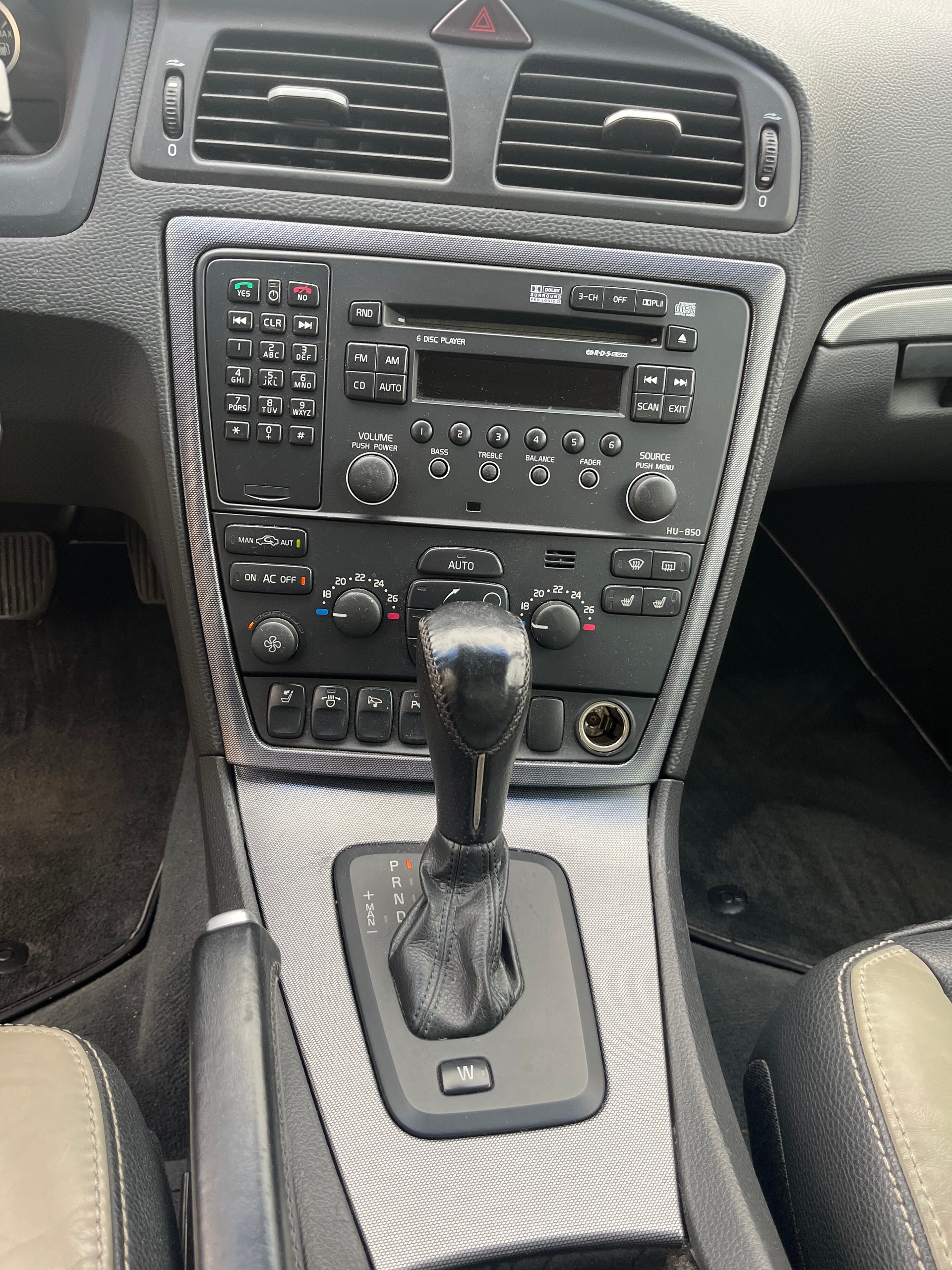 VOLVO S60 2.5T AWD Stockholm Geartronic-image-6