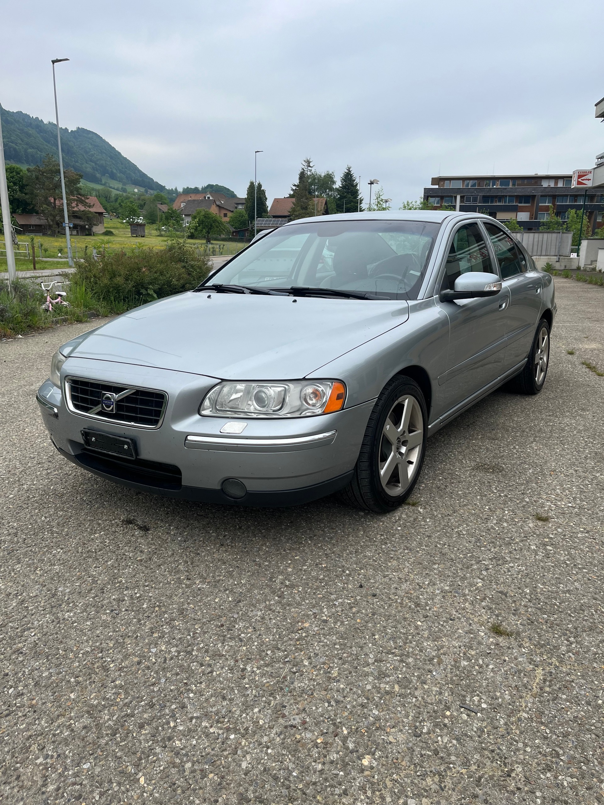 VOLVO S60 2.5T AWD Stockholm Geartronic-image-1