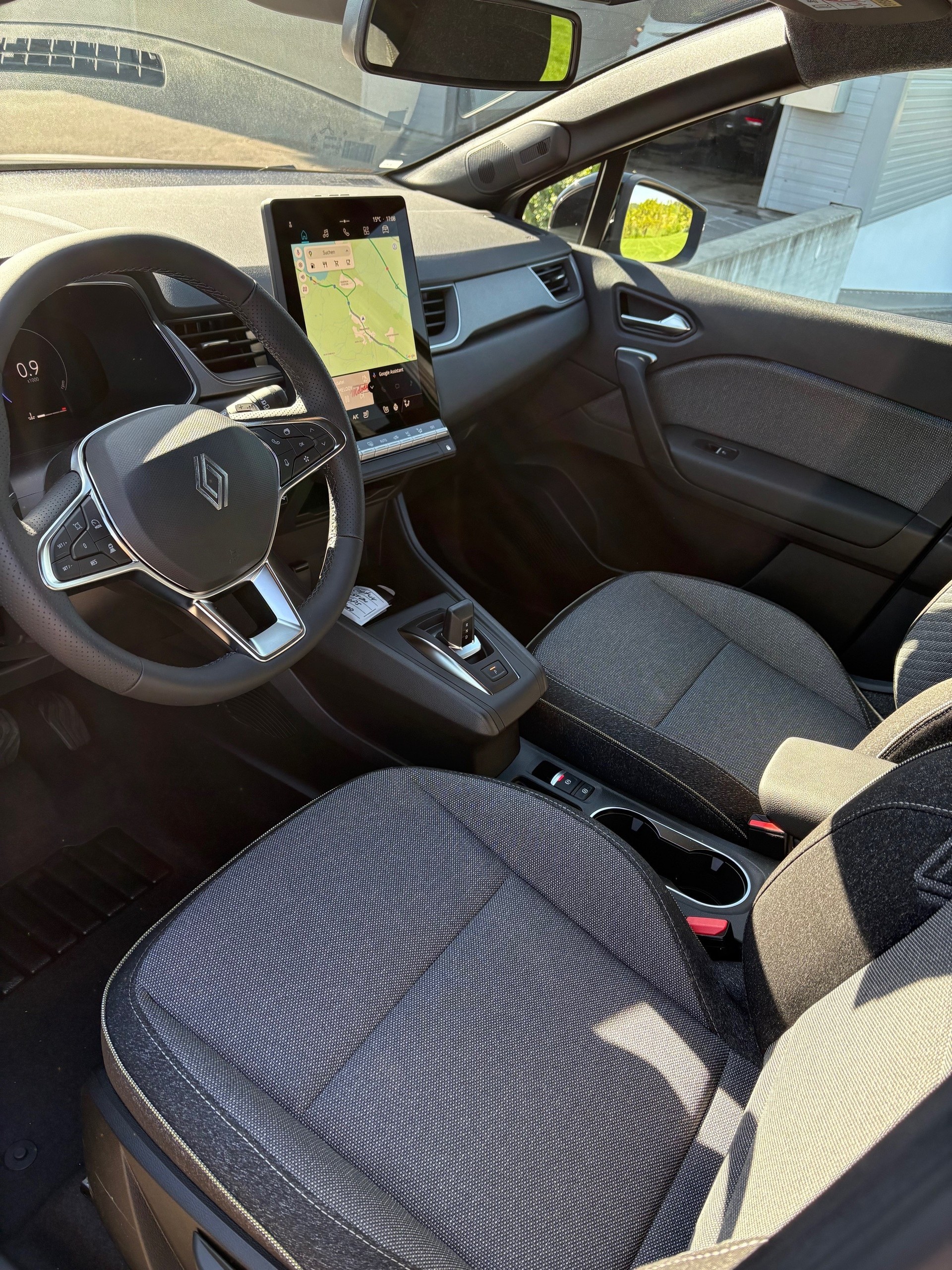 RENAULT Captur 1.3 TCe Techno-image-4