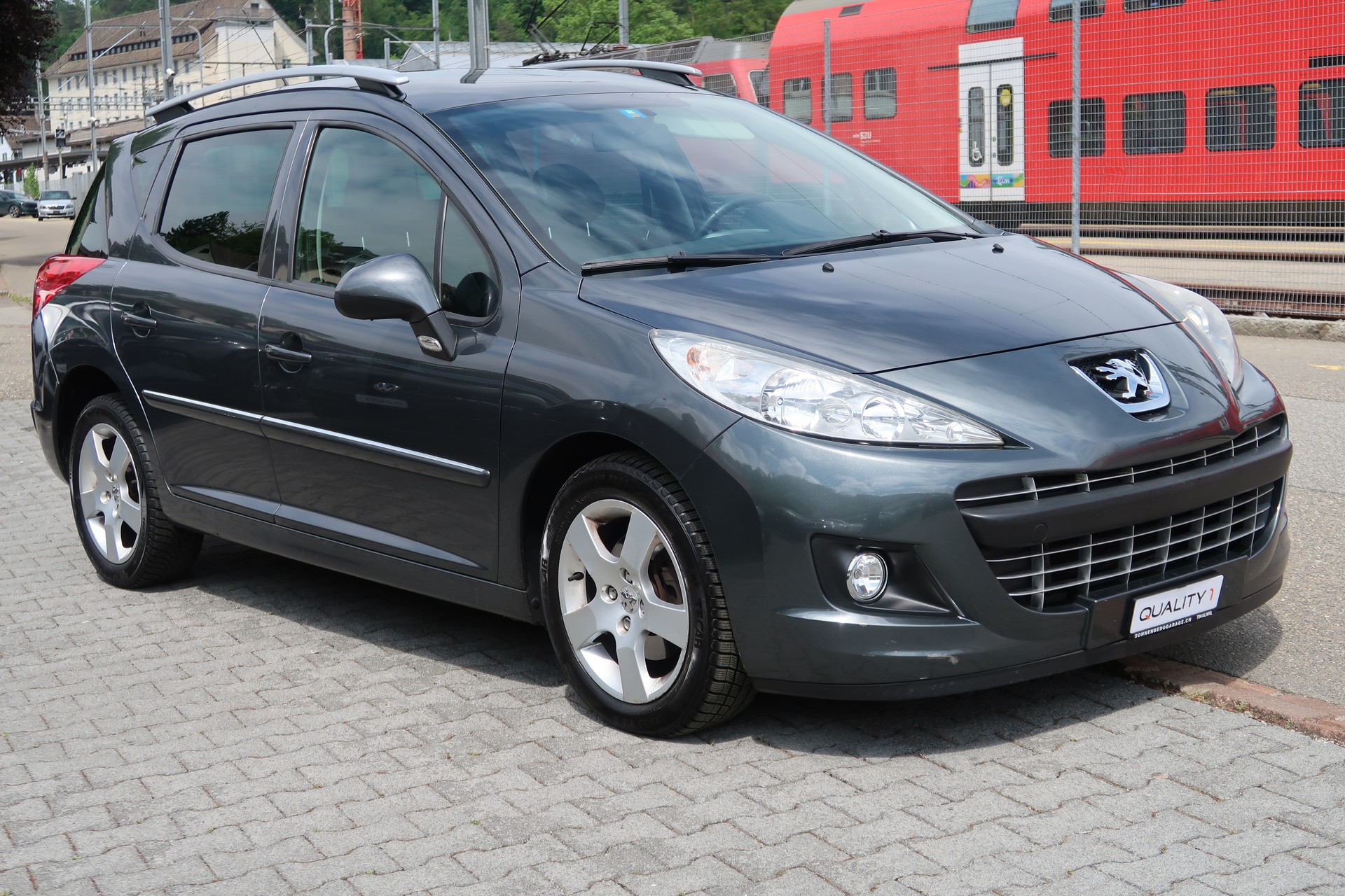 PEUGEOT 207 SW 1.6 16V Allure-image-2