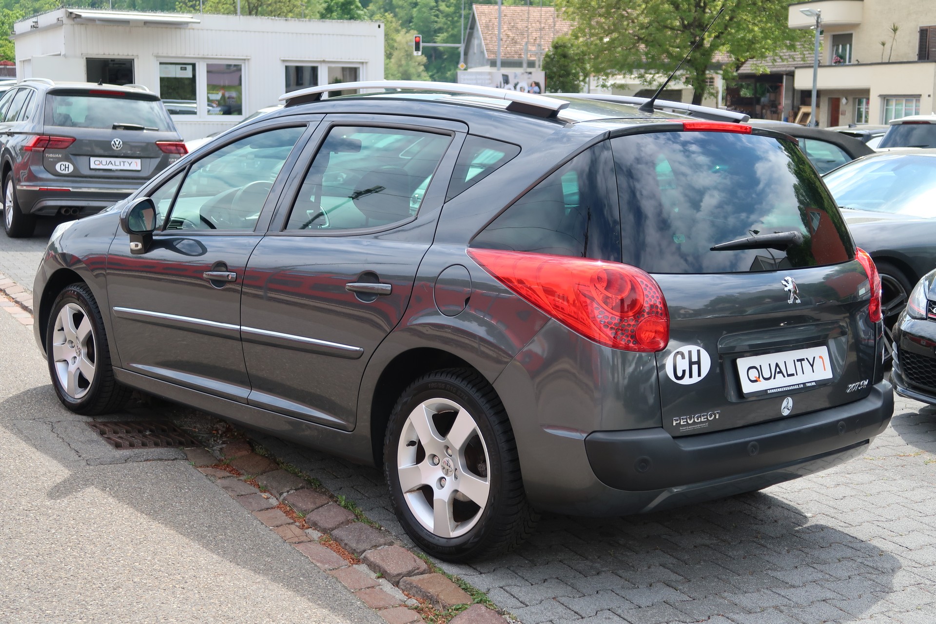 PEUGEOT 207 SW 1.6 16V Allure-image-5