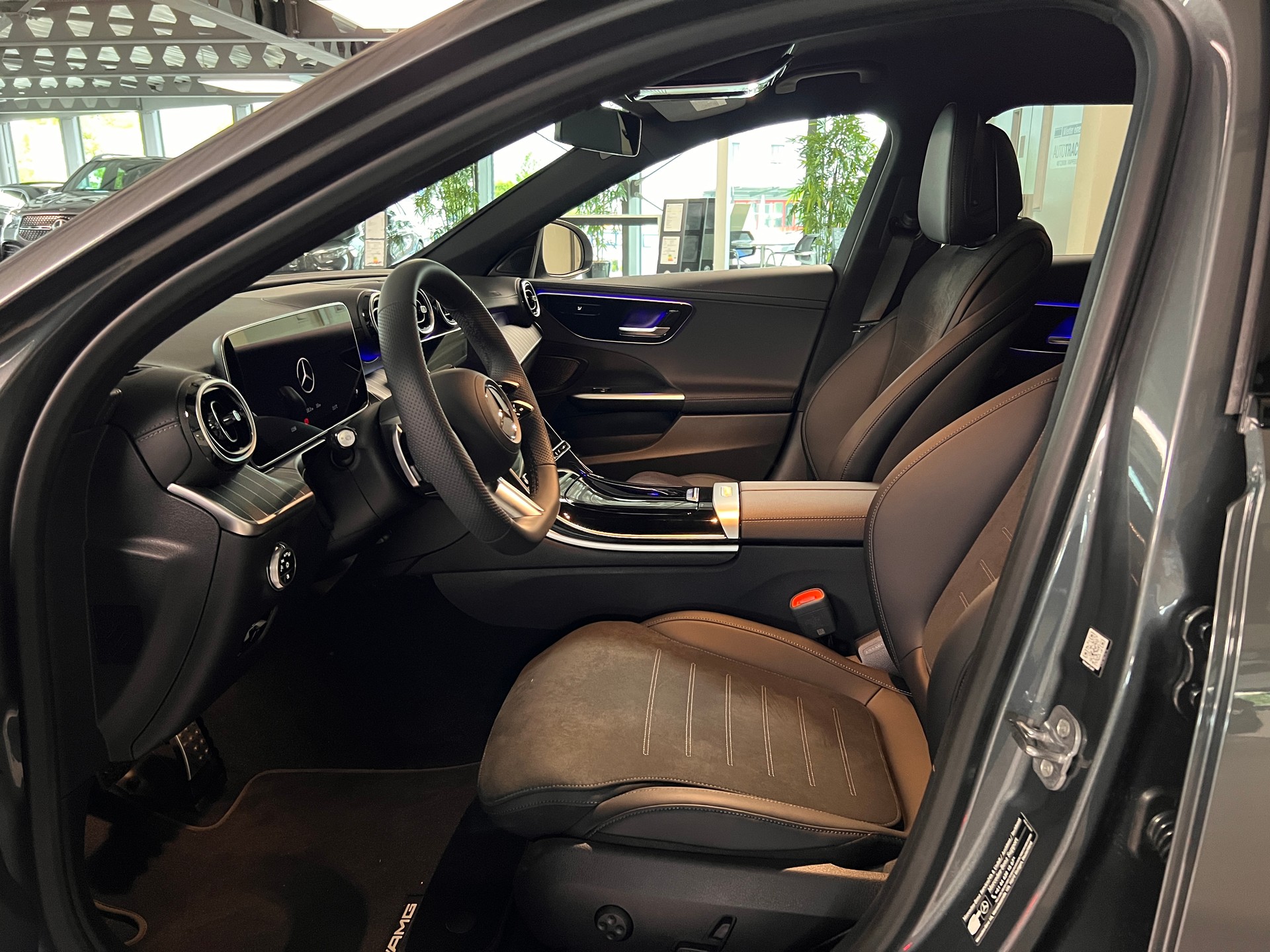 MERCEDES-BENZ C 220 d T 4 Matic Swiss Star-image-9