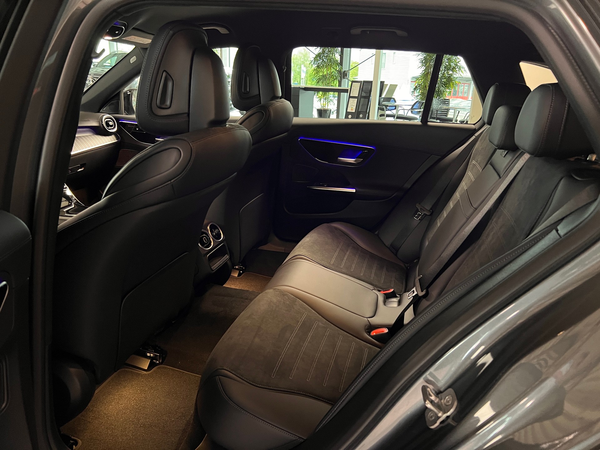 MERCEDES-BENZ C 220 d T 4 Matic Swiss Star-image-8