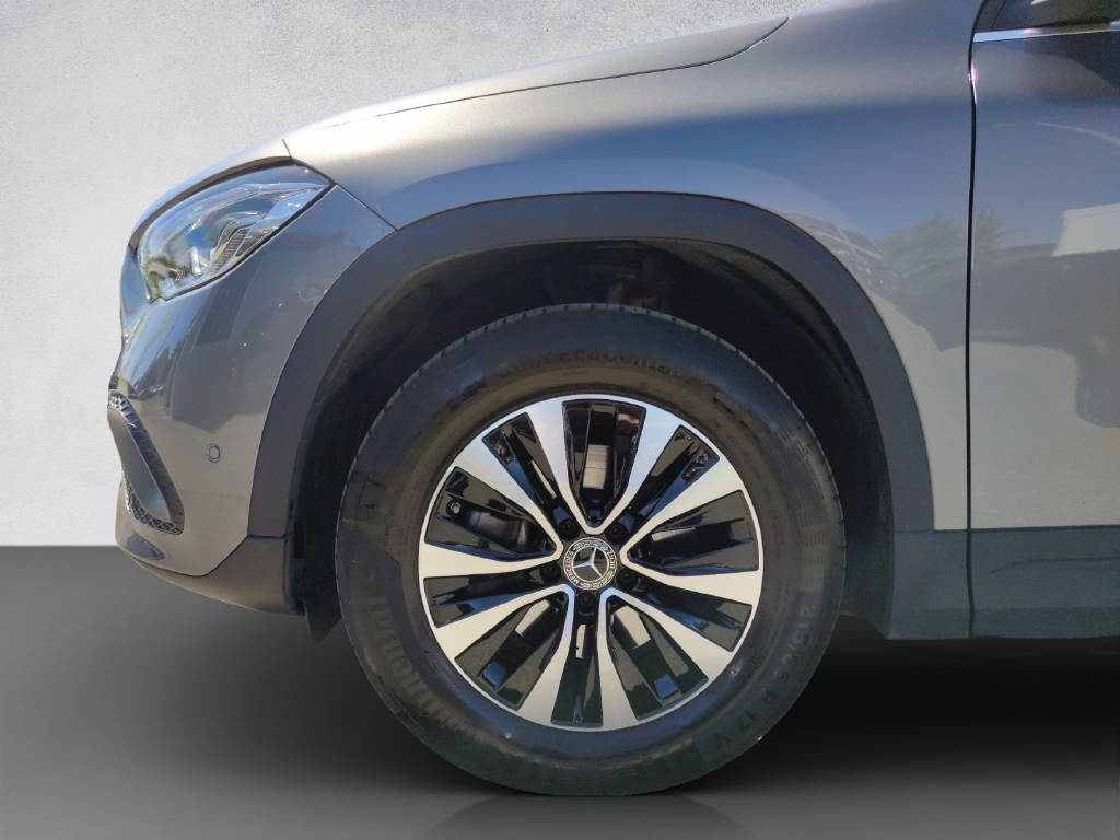 MERCEDES-BENZ GLA 200 Style 4Matic-image-6