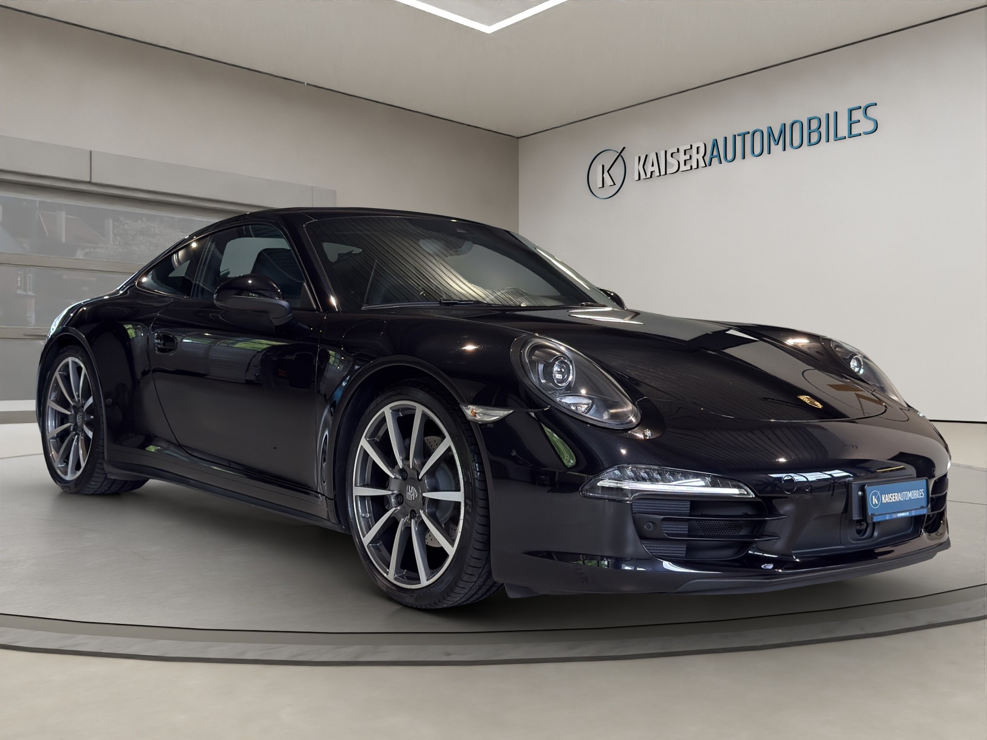 PORSCHE 911 Carrera 4 (991.1)-image-4