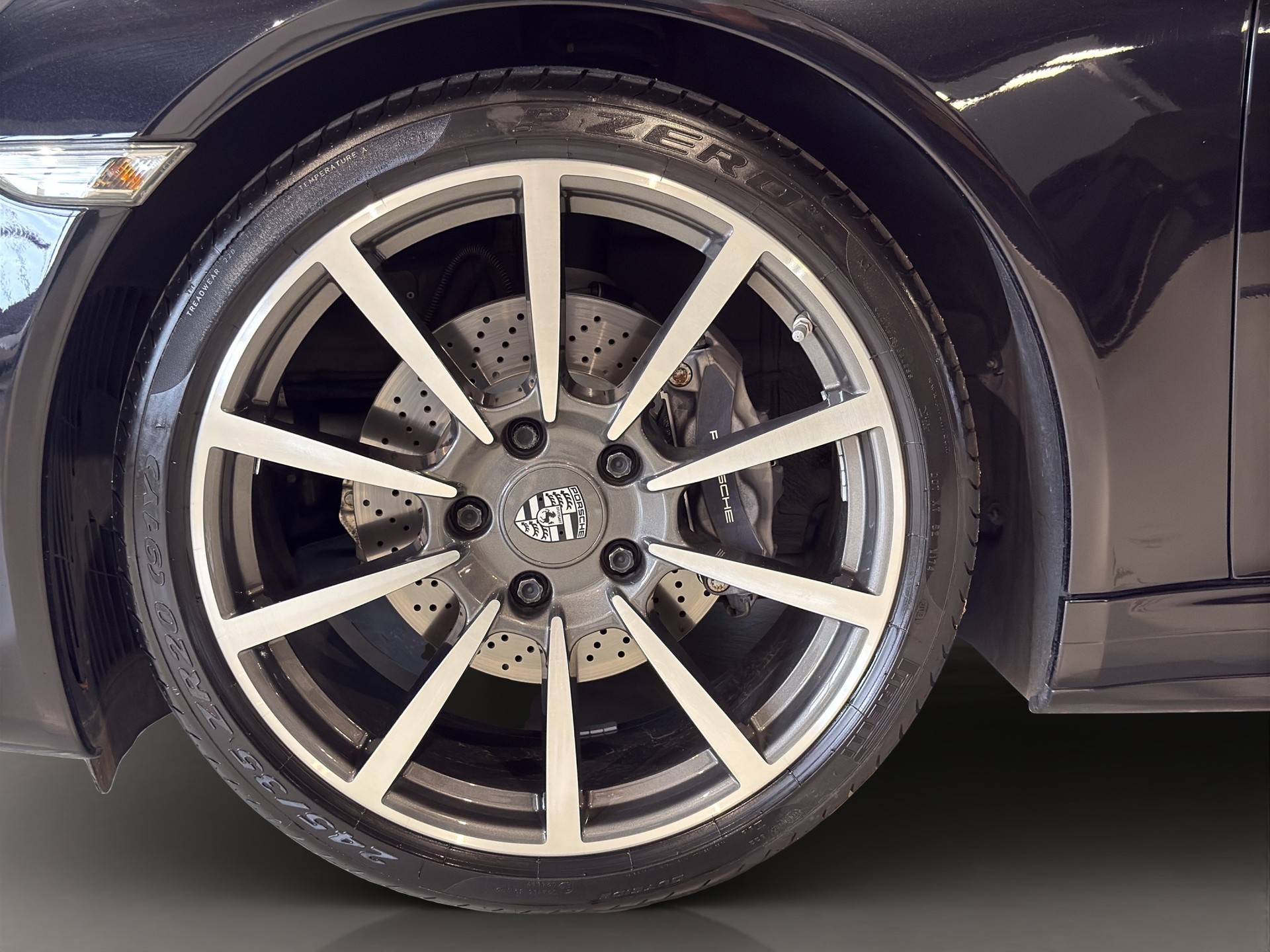 PORSCHE 911 Carrera 4 (991.1)-image-10