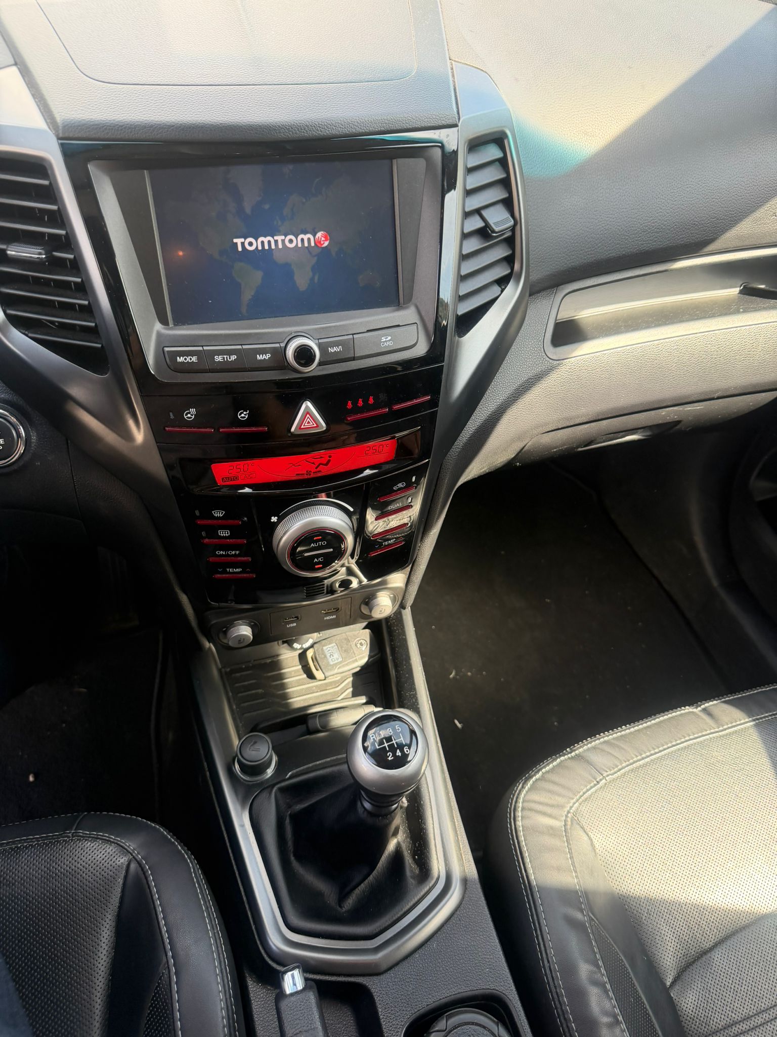 KGM-SsangYong XLV 1.6 eXDi Sapphire 4WD-image-4