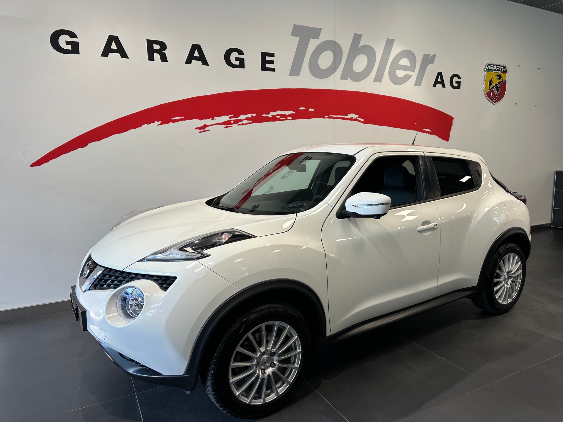 NISSAN Juke 1.6 DIG-T N-Connecta 4x4 Xtronic M-CVT-showroom-element-3