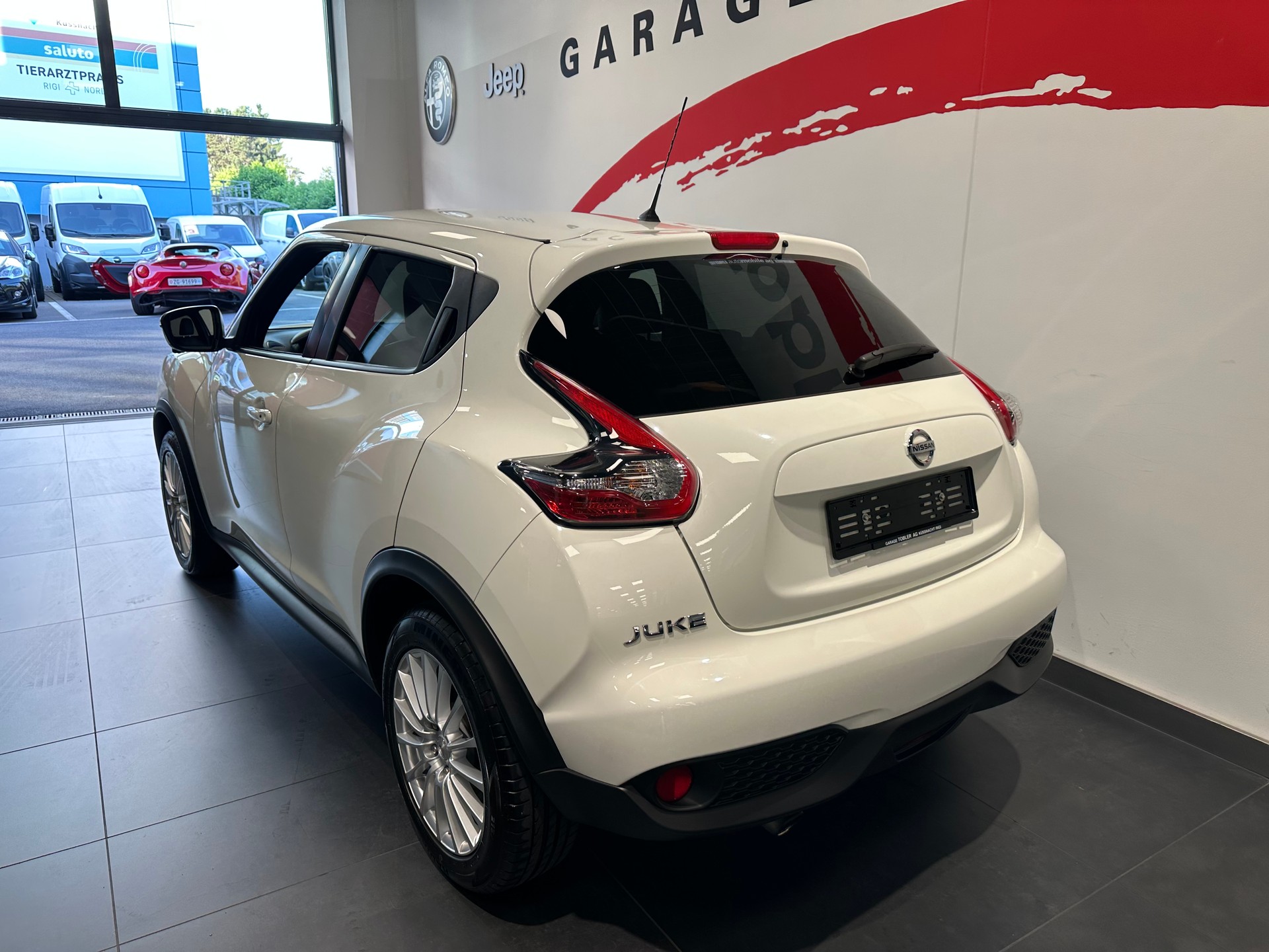 NISSAN Juke 1.6 DIG-T N-Connecta 4x4 Xtronic M-CVT-image-14
