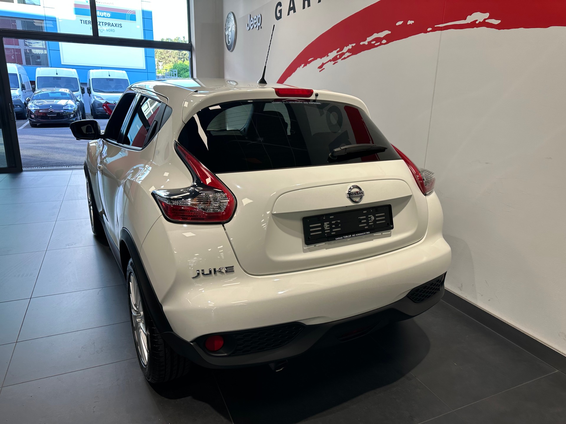 NISSAN Juke 1.6 DIG-T N-Connecta 4x4 Xtronic M-CVT-image-15