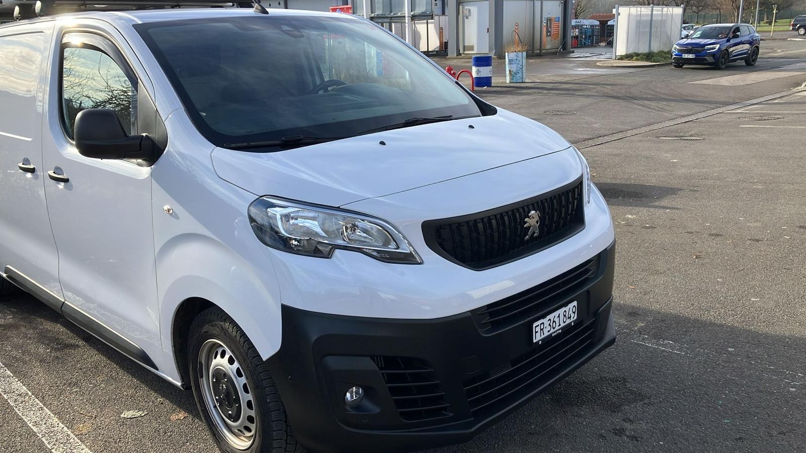 PEUGEOT Expert 2.0 BlueHDi 145 S&S Standard EAT8-image-1
