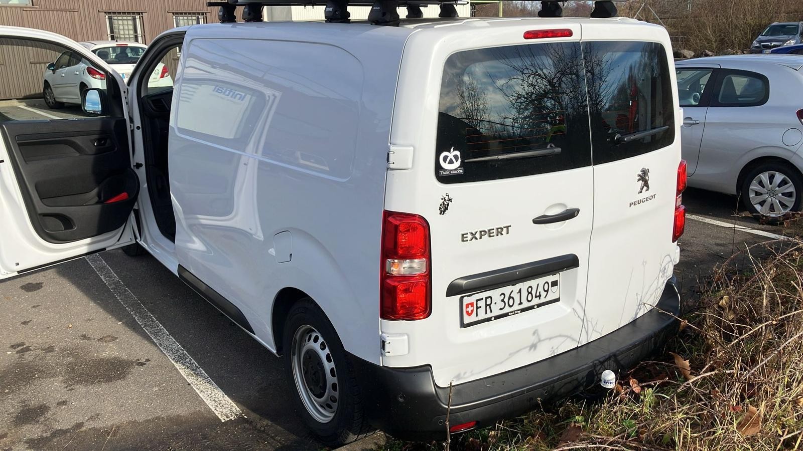 PEUGEOT Expert 2.0 BlueHDi 145 S&S Standard EAT8-image-0