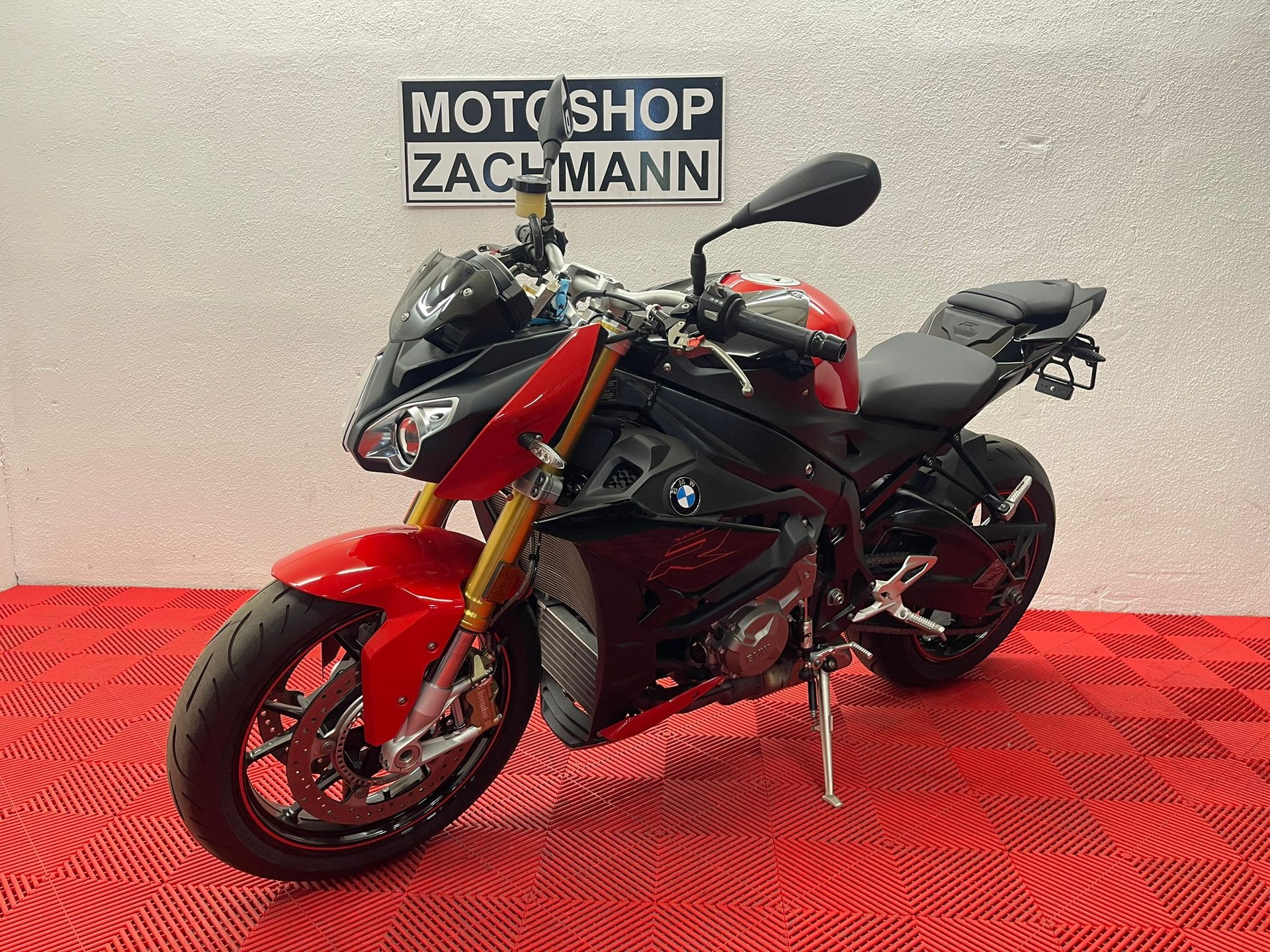 BMW S 1000 R ABS-showroom-element-2
