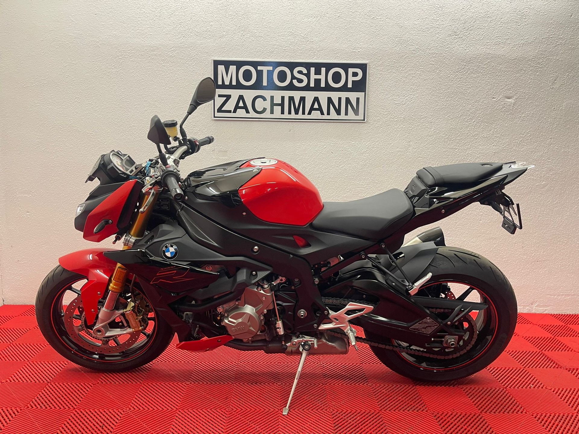 BMW S 1000 R ABS-showroom-element-3