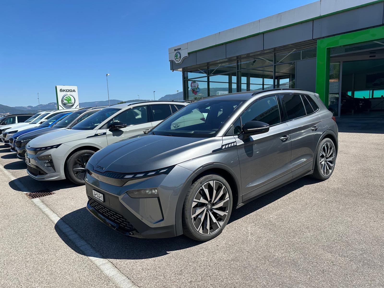SKODA Elroq 85x Sportline 4x4-image-0