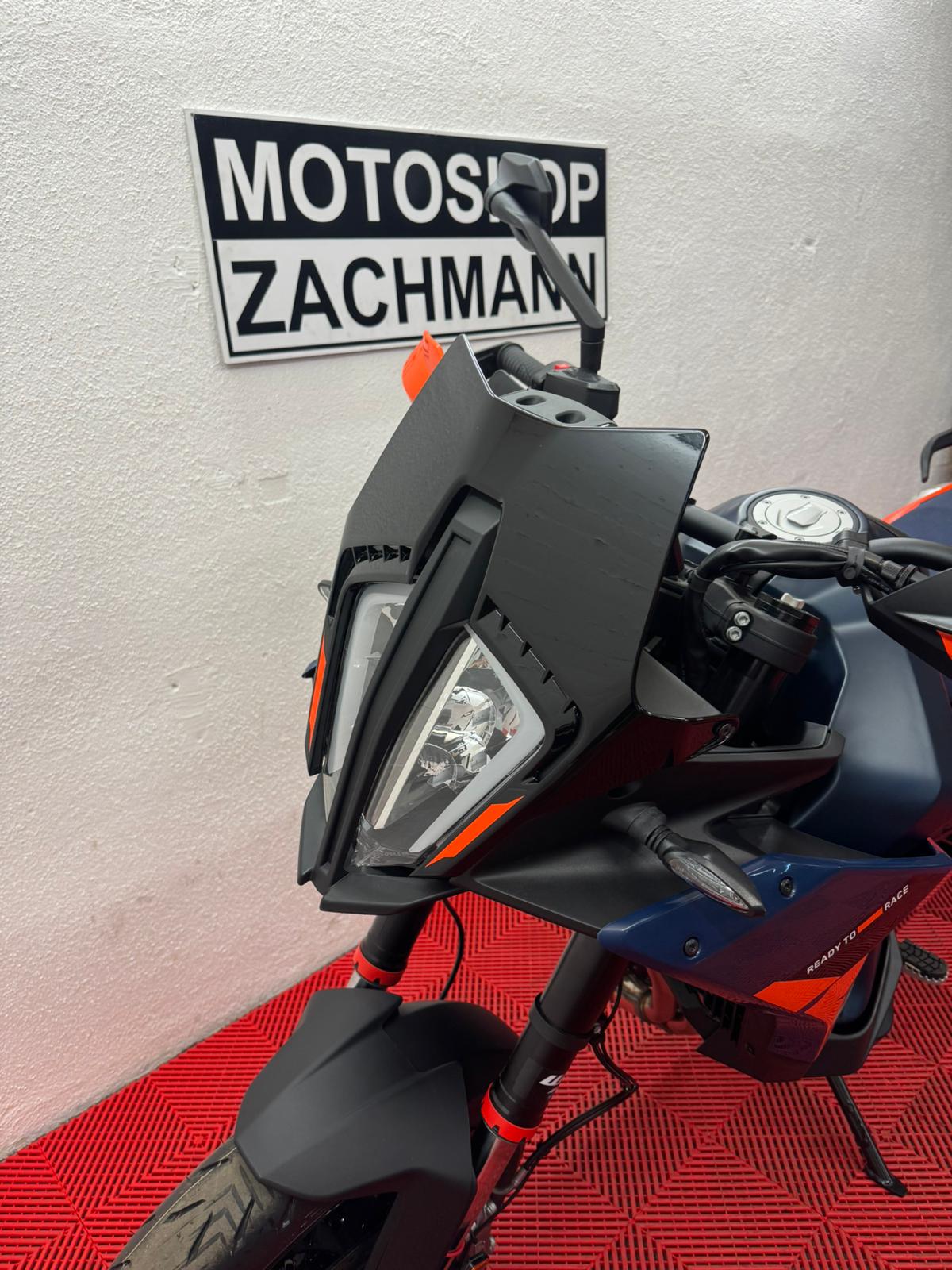 KTM 890 SMT-image-10