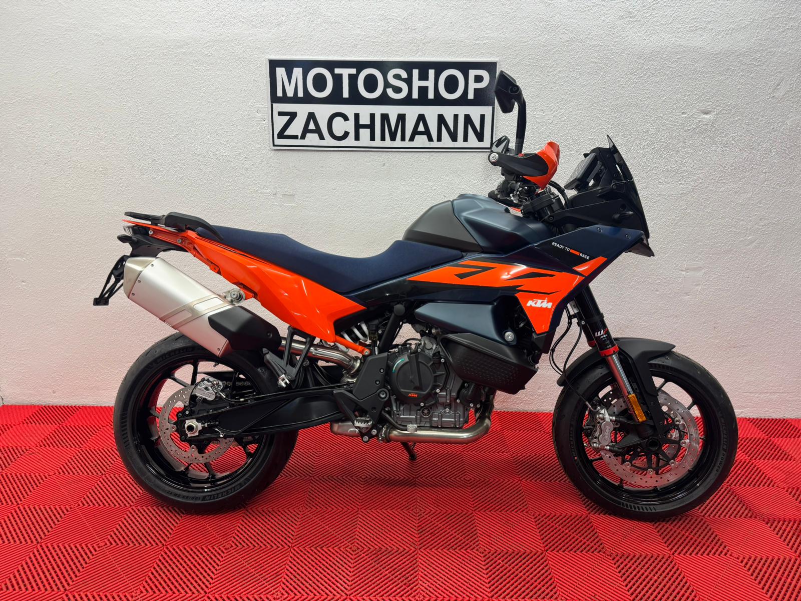 KTM 890 SMT
