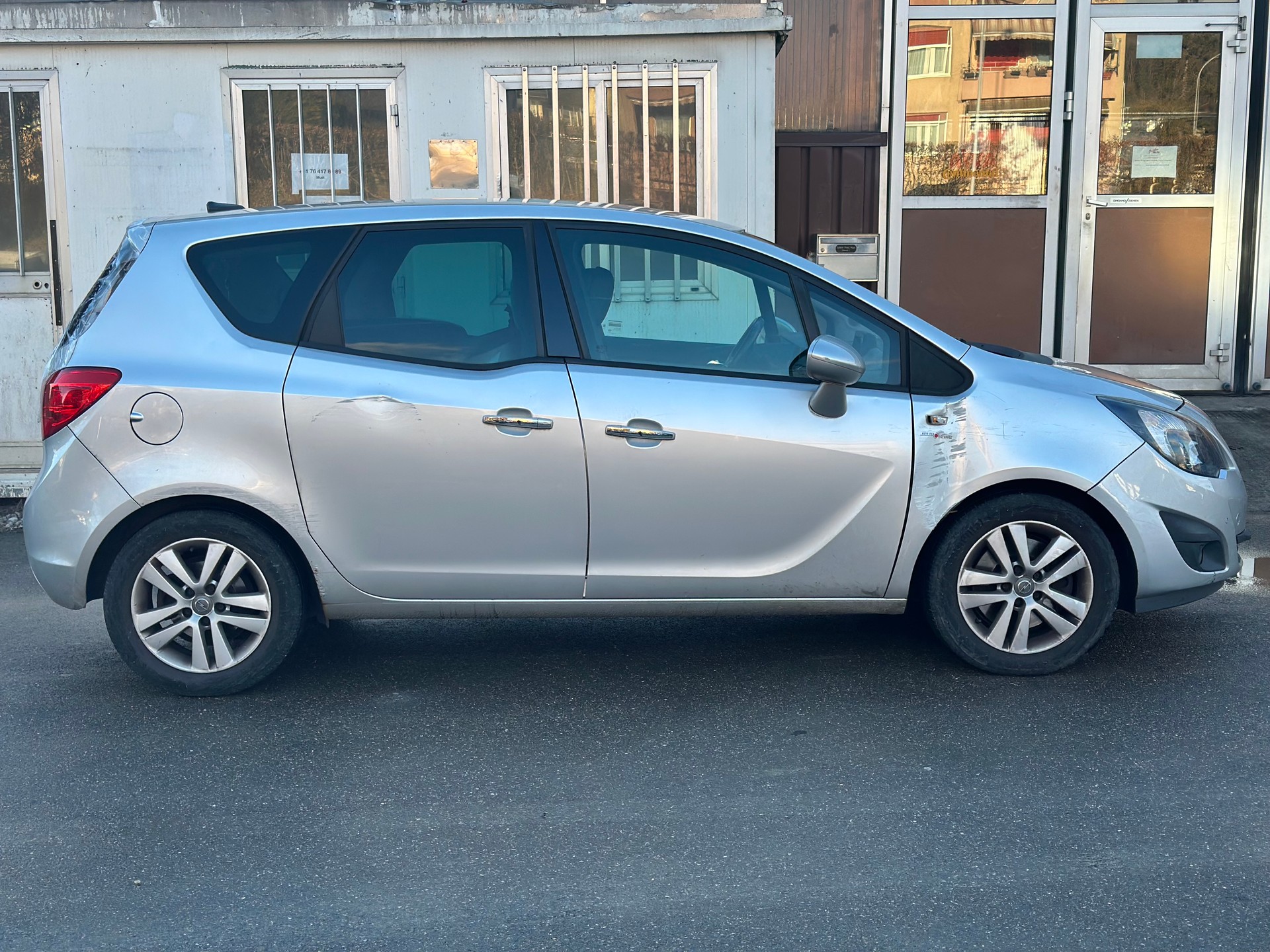 OPEL Meriva 1.4 Turbo Cosmo-image-1