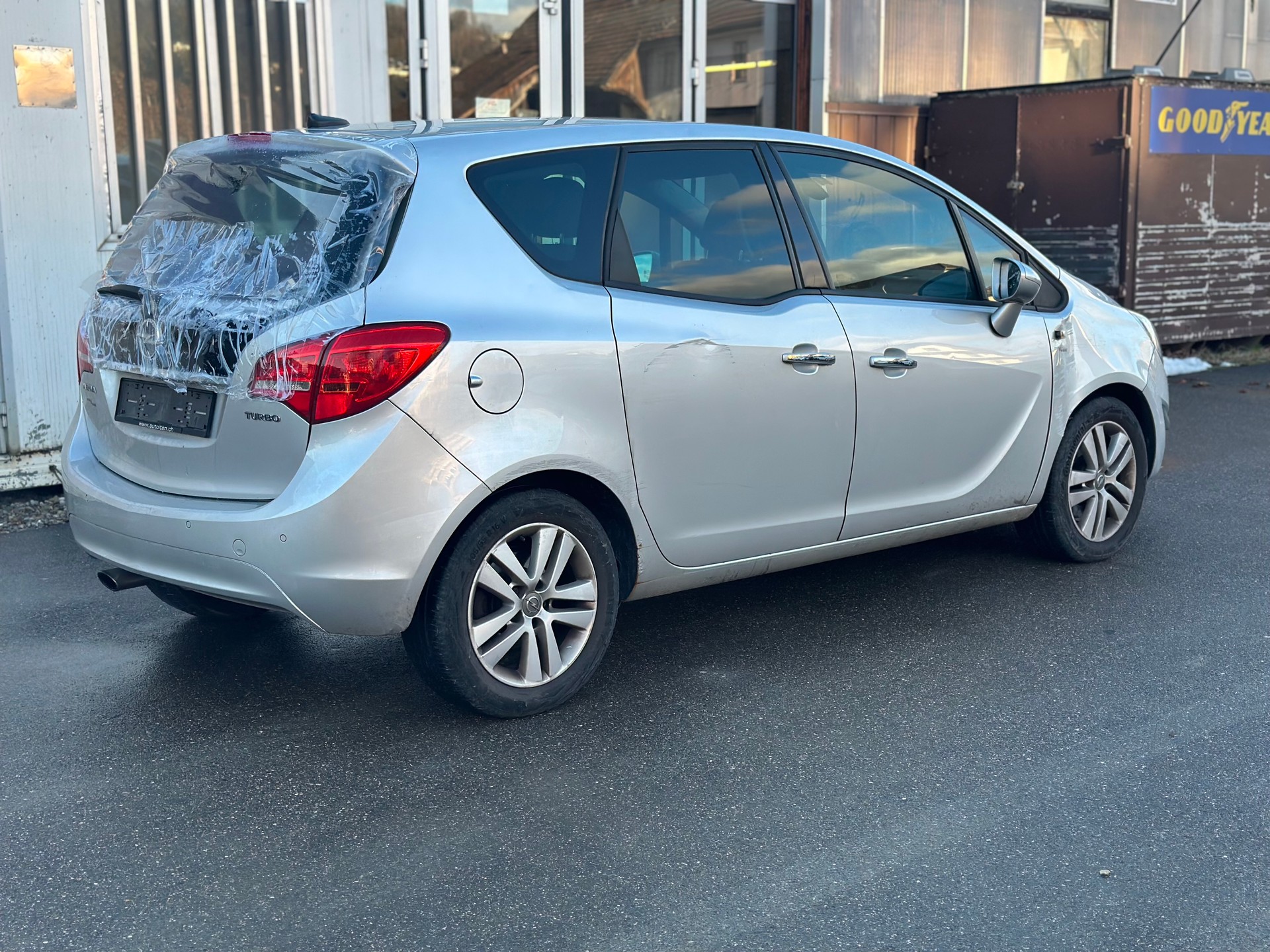 OPEL Meriva 1.4 Turbo Cosmo-image-2