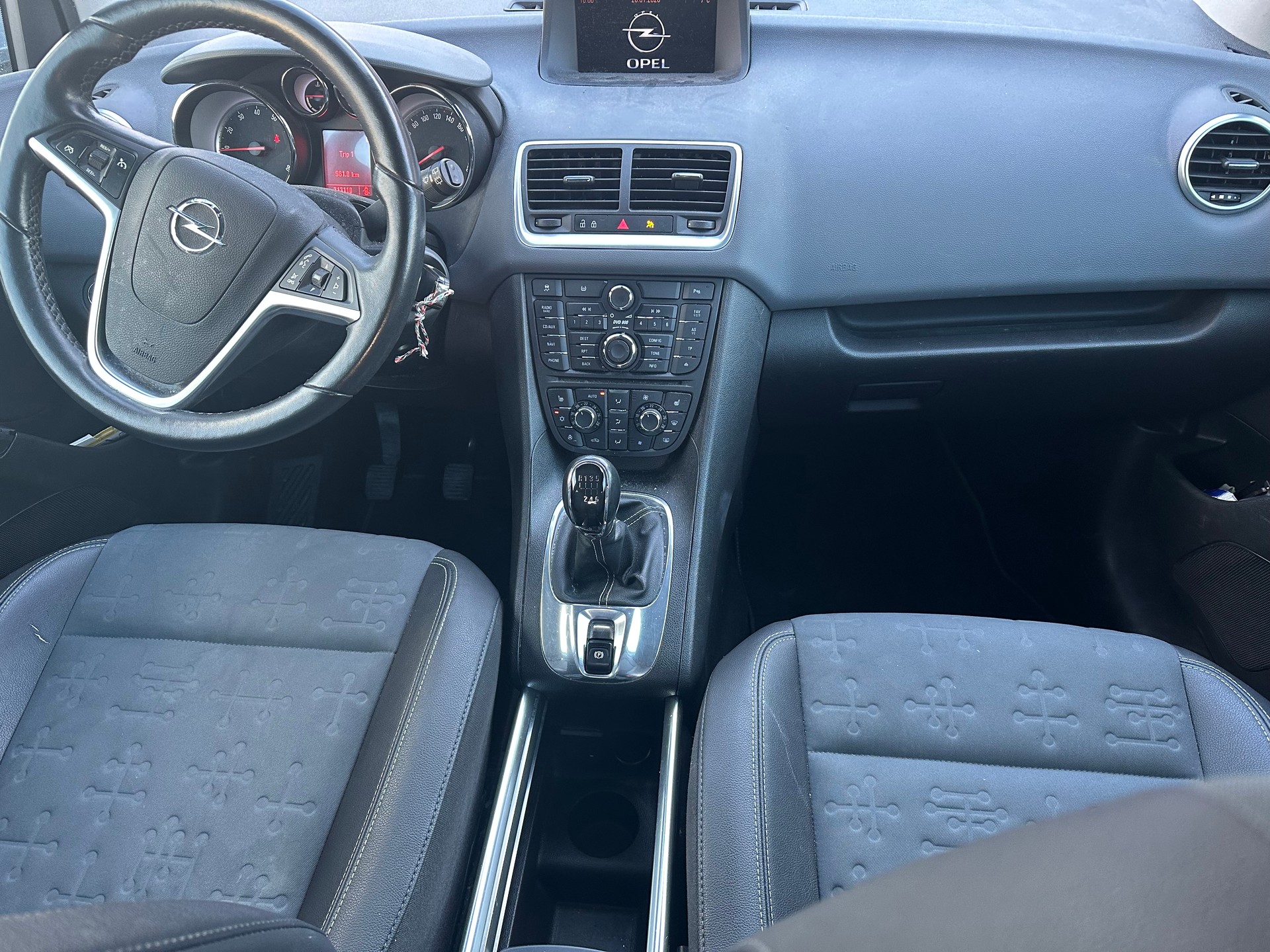 OPEL Meriva 1.4 Turbo Cosmo-image-8