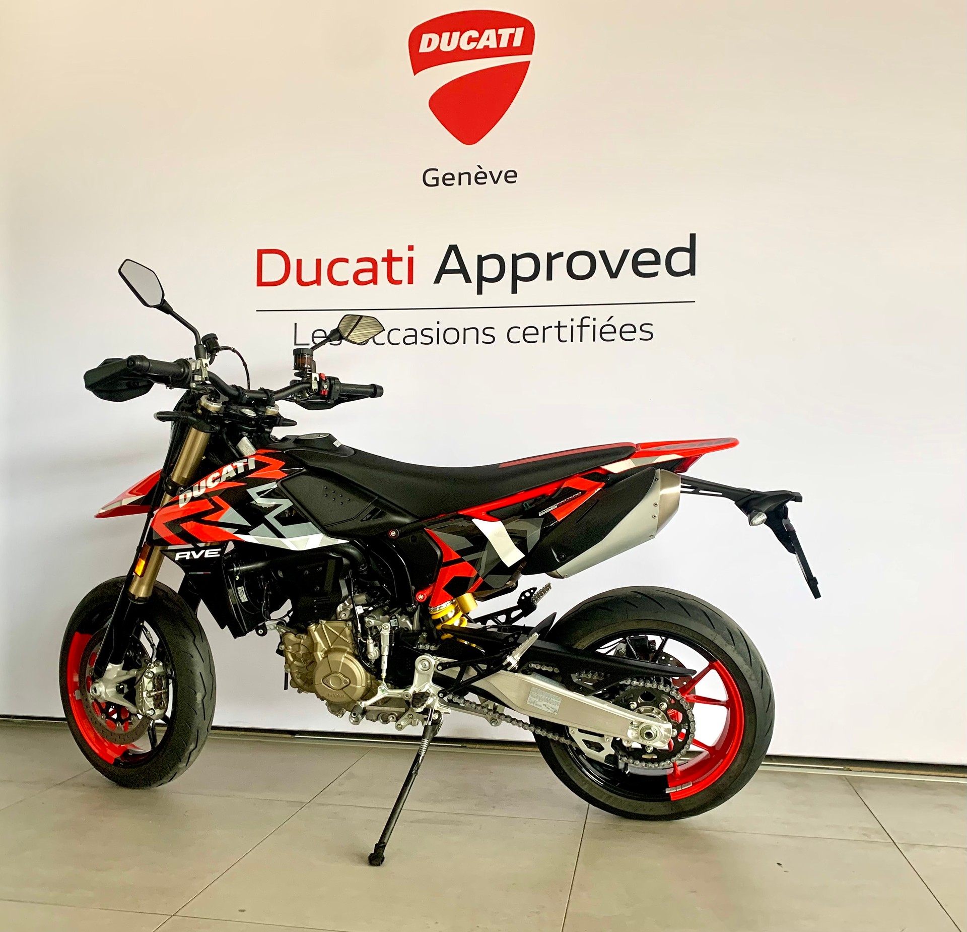 DUCATI Hypermotard 698 Mono RVE-showroom-element-1