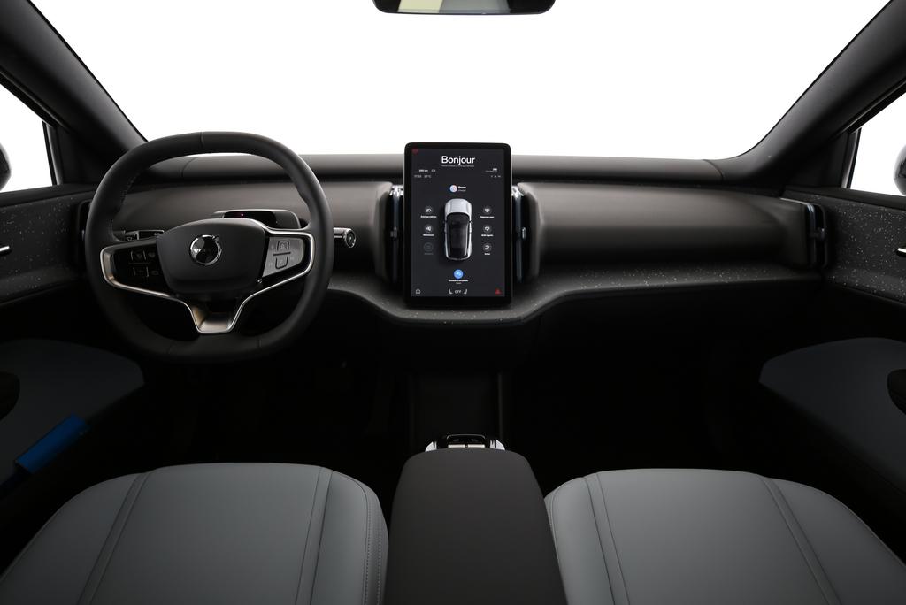 VOLVO EX30 E60 Twin Ultra Performance AWD-image-5