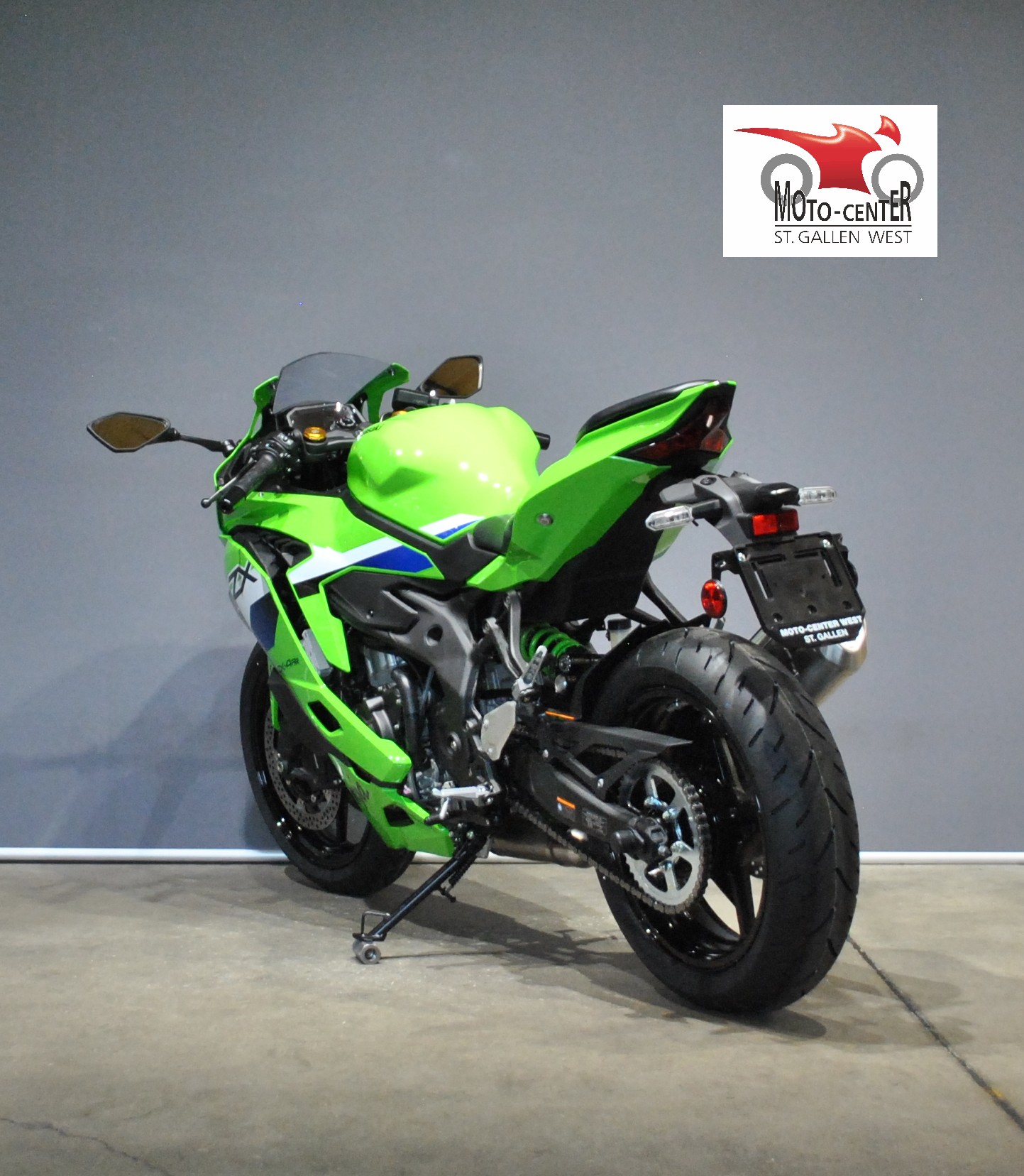 KAWASAKI Ninja ZX-4RR-showroom-element-3