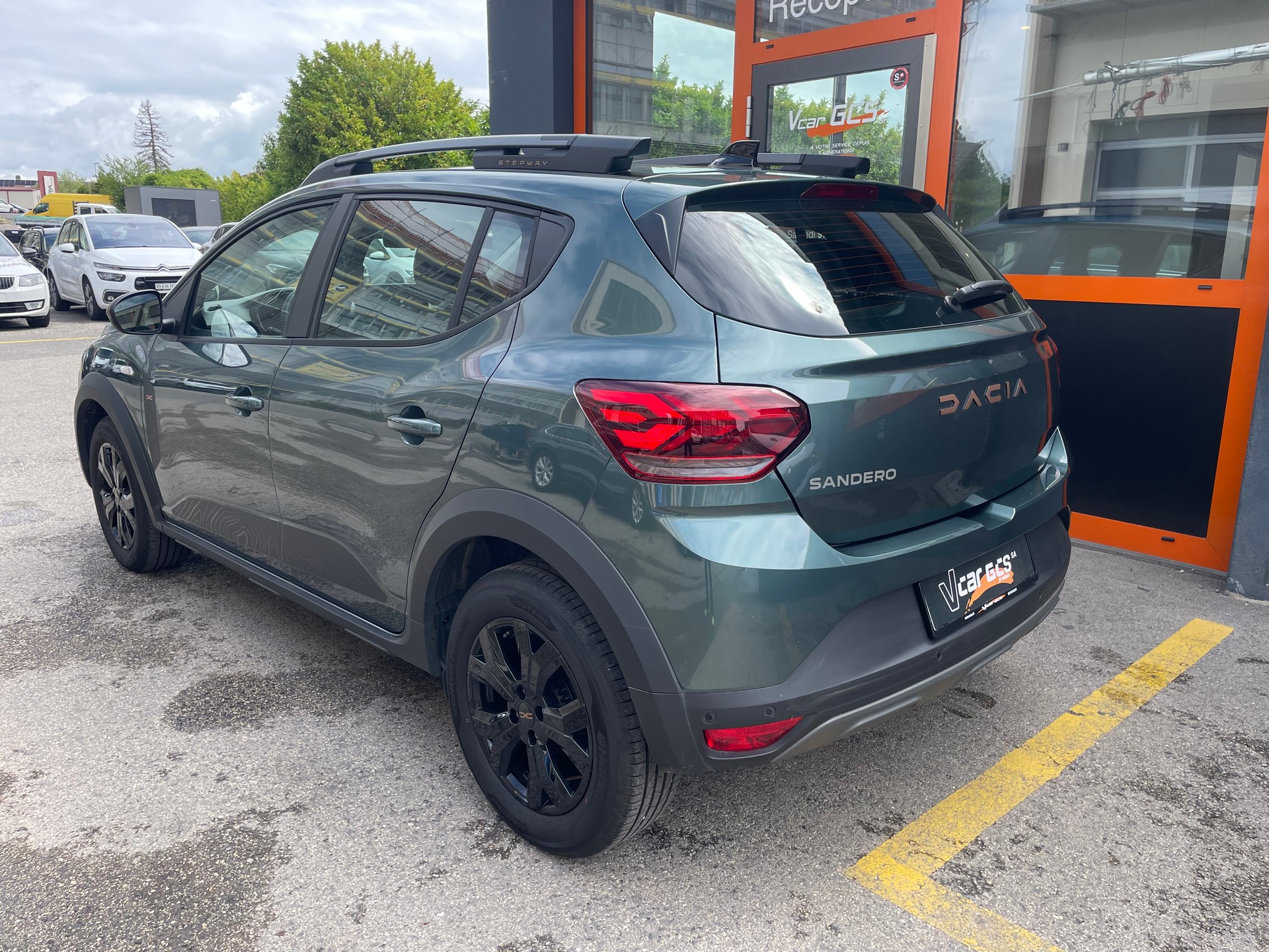 DACIA Sandero Stepway TCe 90 Extreme CVT-image-2