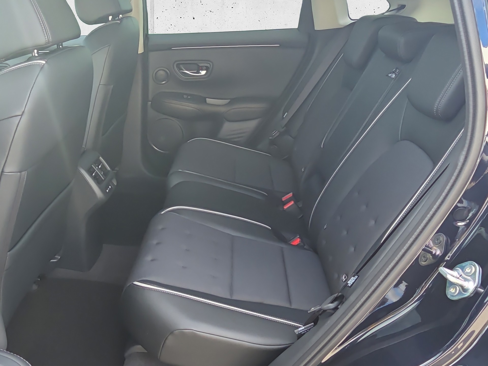 HONDA ZR-V 2.0 i-MMD Sport-image-12