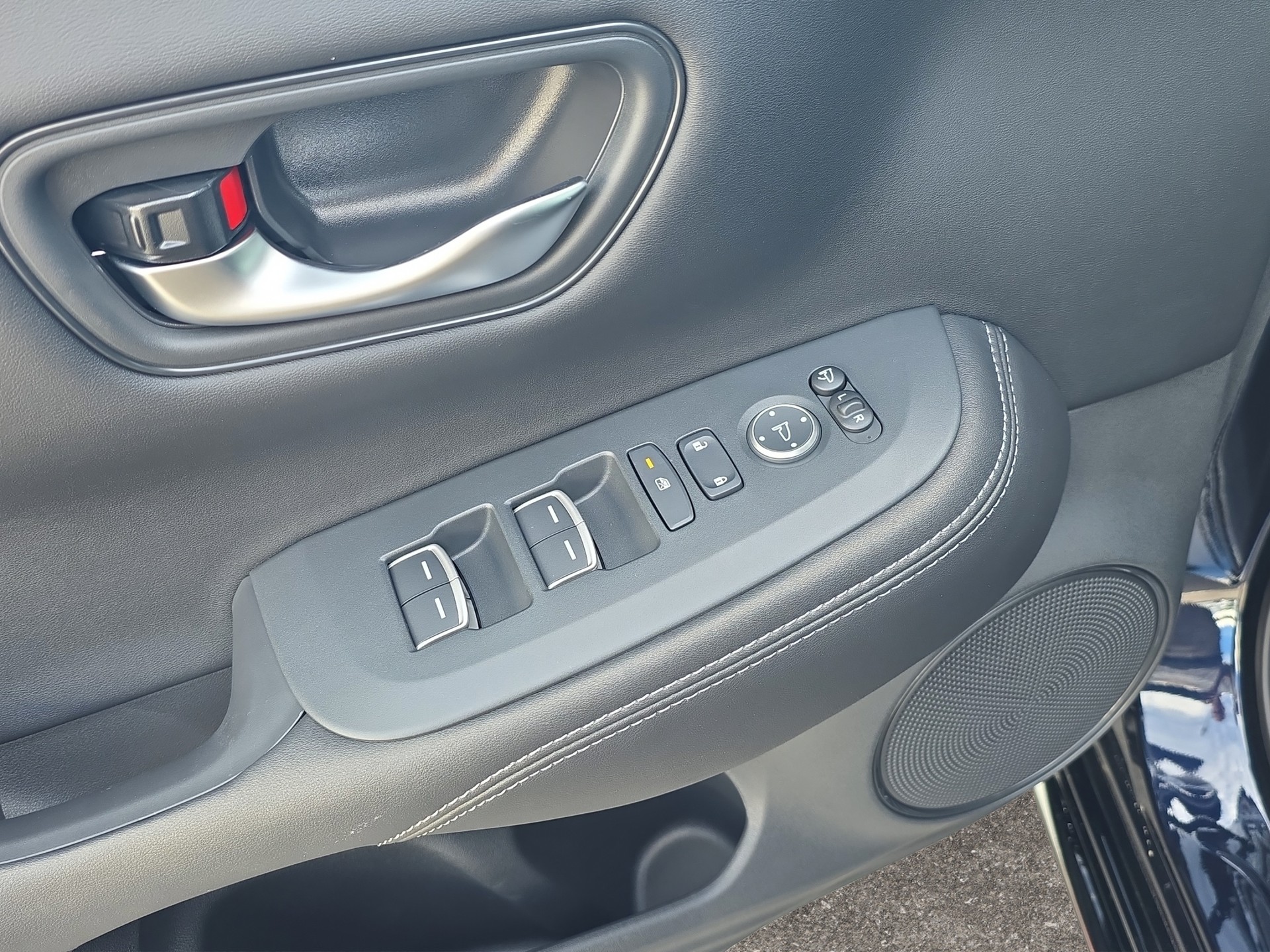 HONDA ZR-V 2.0 i-MMD Sport-image-11