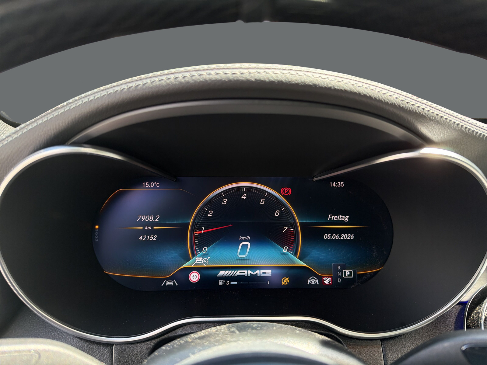 MERCEDES-BENZ GLC 63 S AMG 4Matic-image-10
