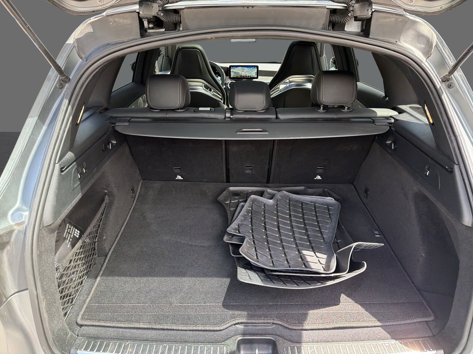 MERCEDES-BENZ GLC 63 S AMG 4Matic-image-19