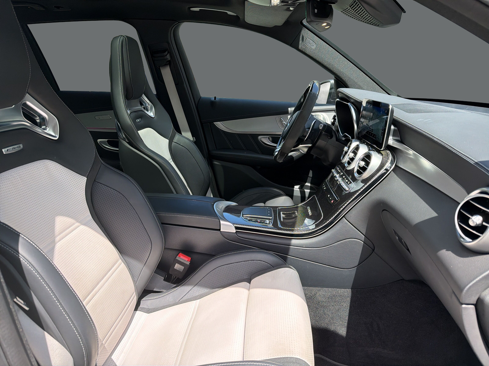 MERCEDES-BENZ GLC 63 S AMG 4Matic-image-17