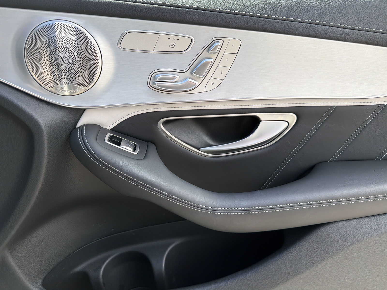 MERCEDES-BENZ GLC 63 S AMG 4Matic-image-16