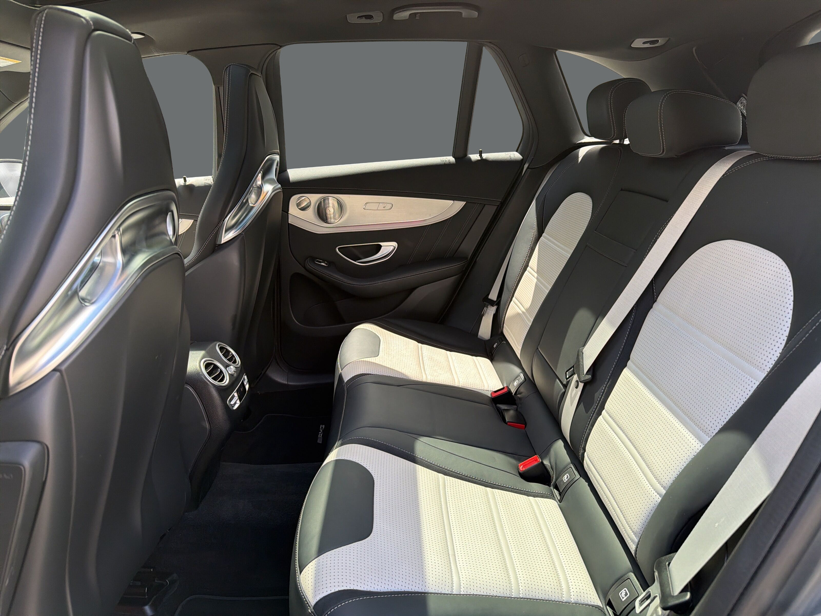 MERCEDES-BENZ GLC 63 S AMG 4Matic-image-13