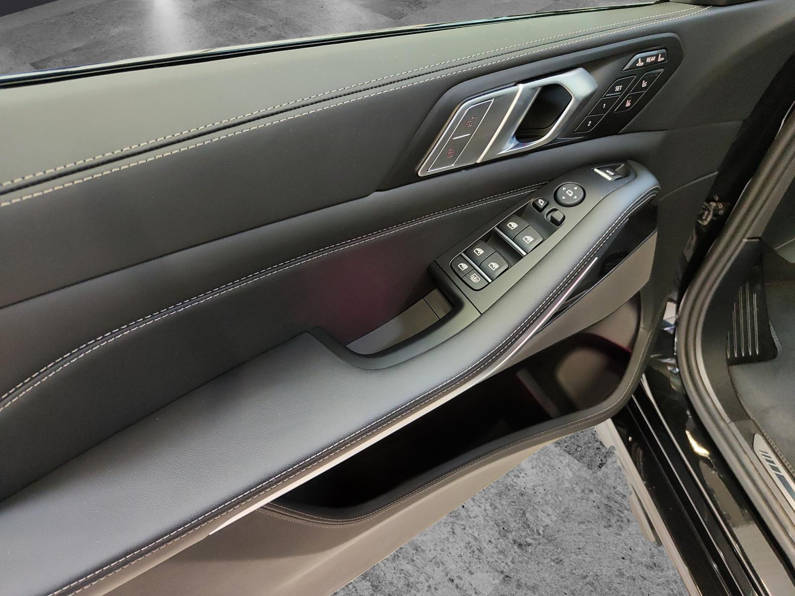 BMW X7 40d xDrive SAG-image-14