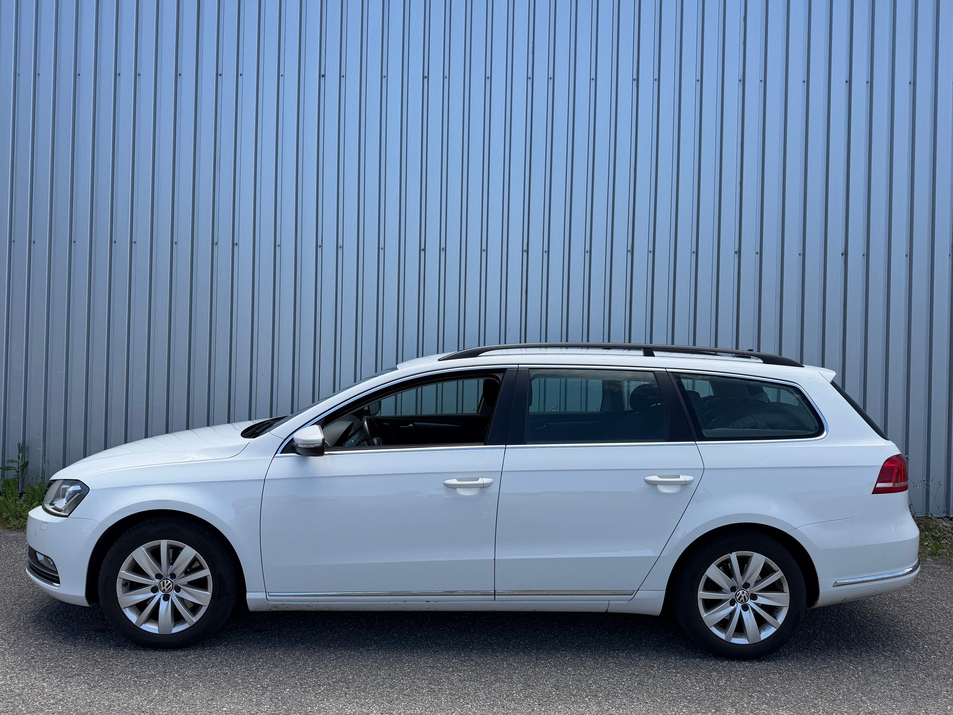 VW Passat Variant 2.0 TDI BMT Highline DSG-image-3