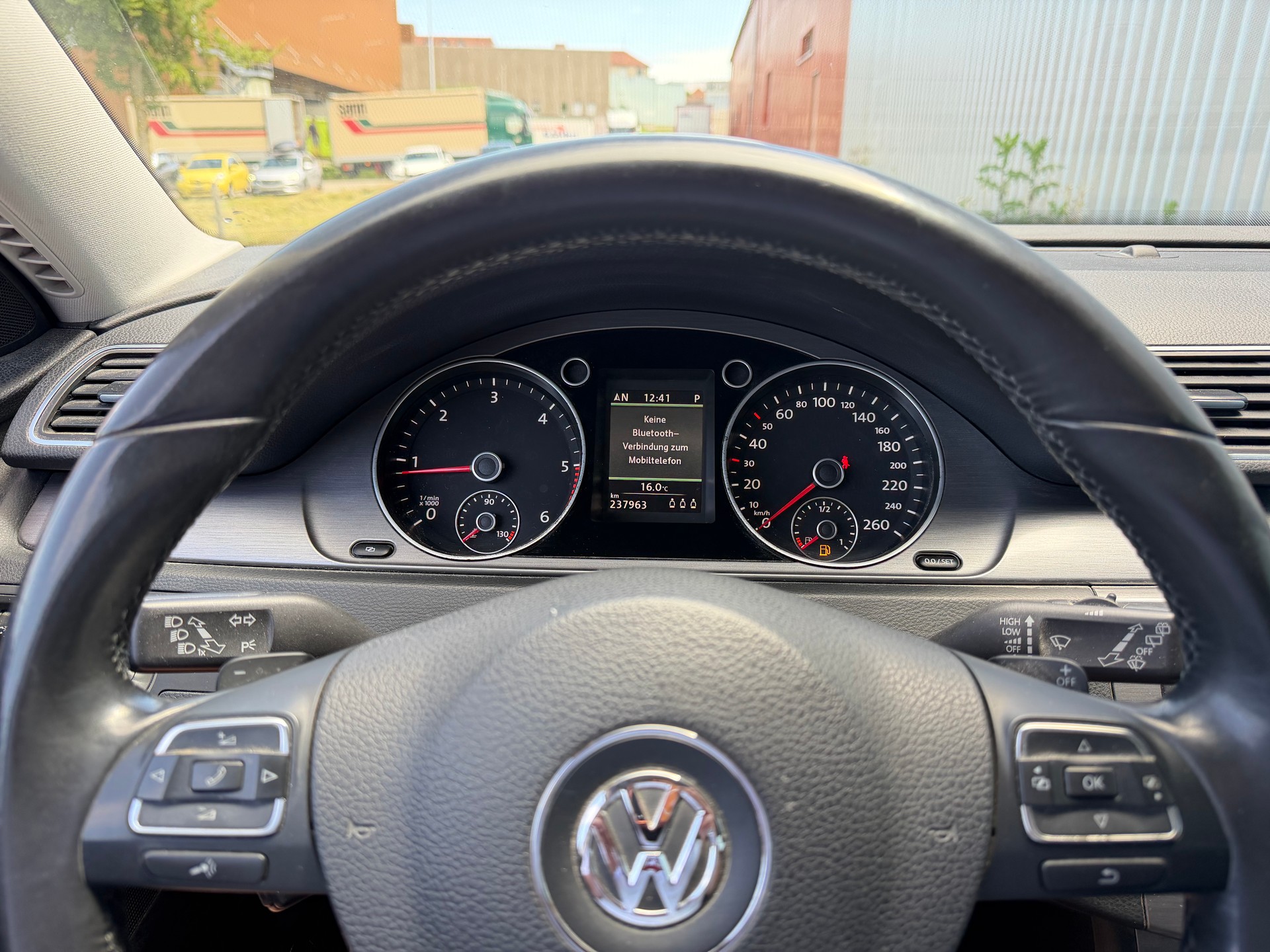 VW Passat Variant 2.0 TDI BMT Highline DSG-image-14