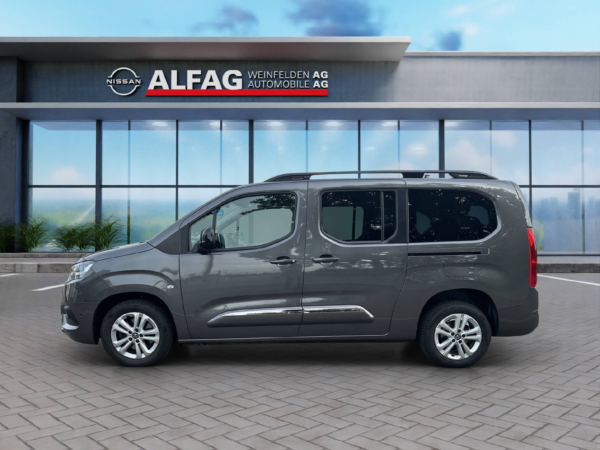 TOYOTA Proace City Verso 1.5 Trend Long Automatik-image-2