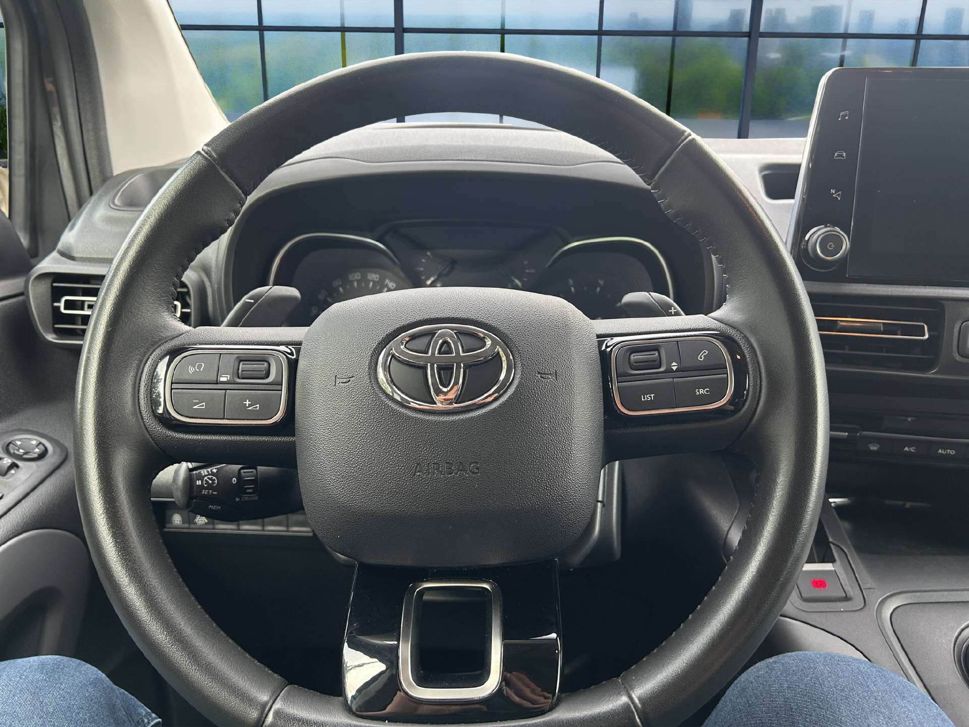 TOYOTA Proace City Verso 1.5 Trend Long Automatik-image-9