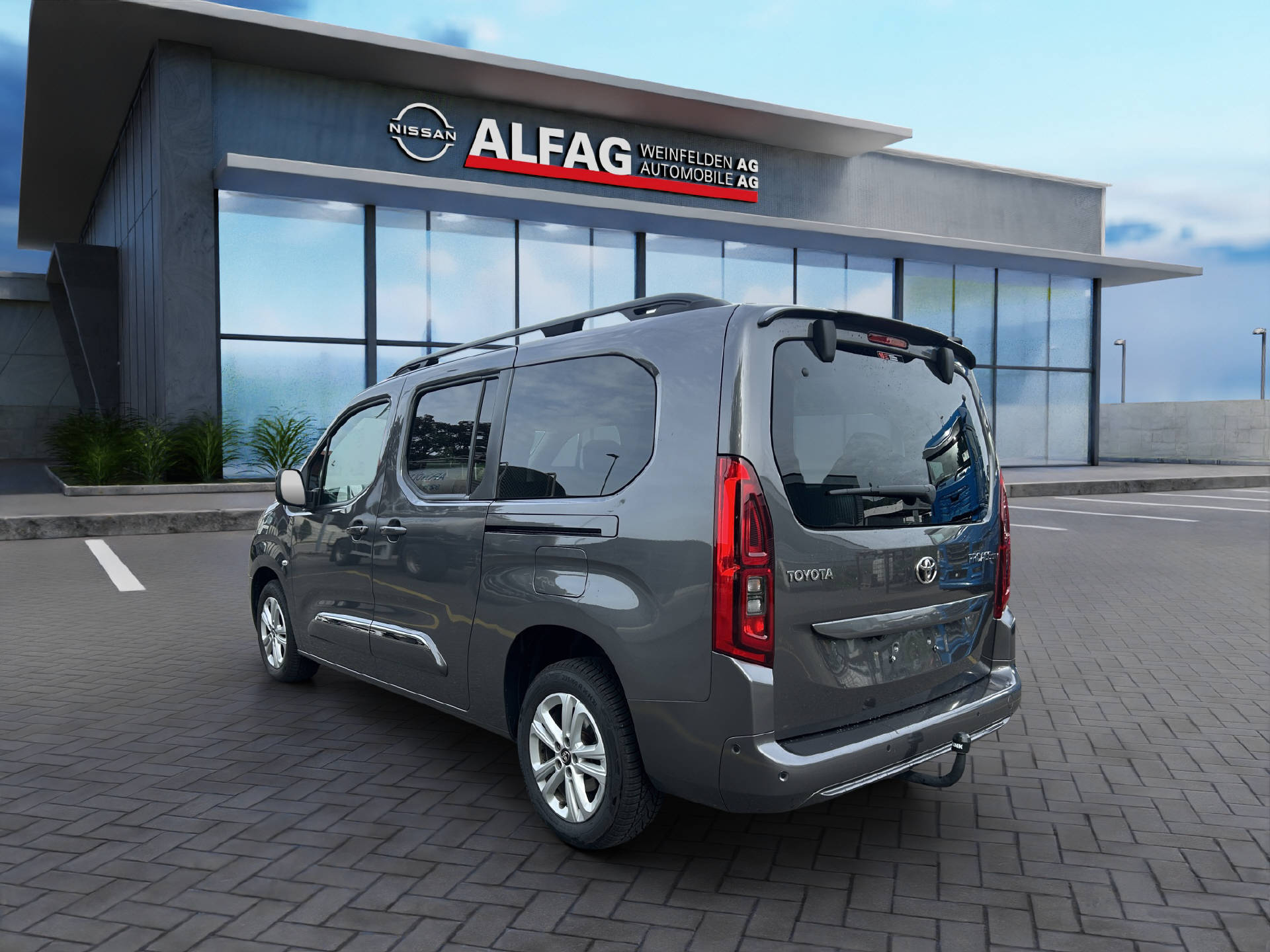 TOYOTA Proace City Verso 1.5 Trend Long Automatik-image-3