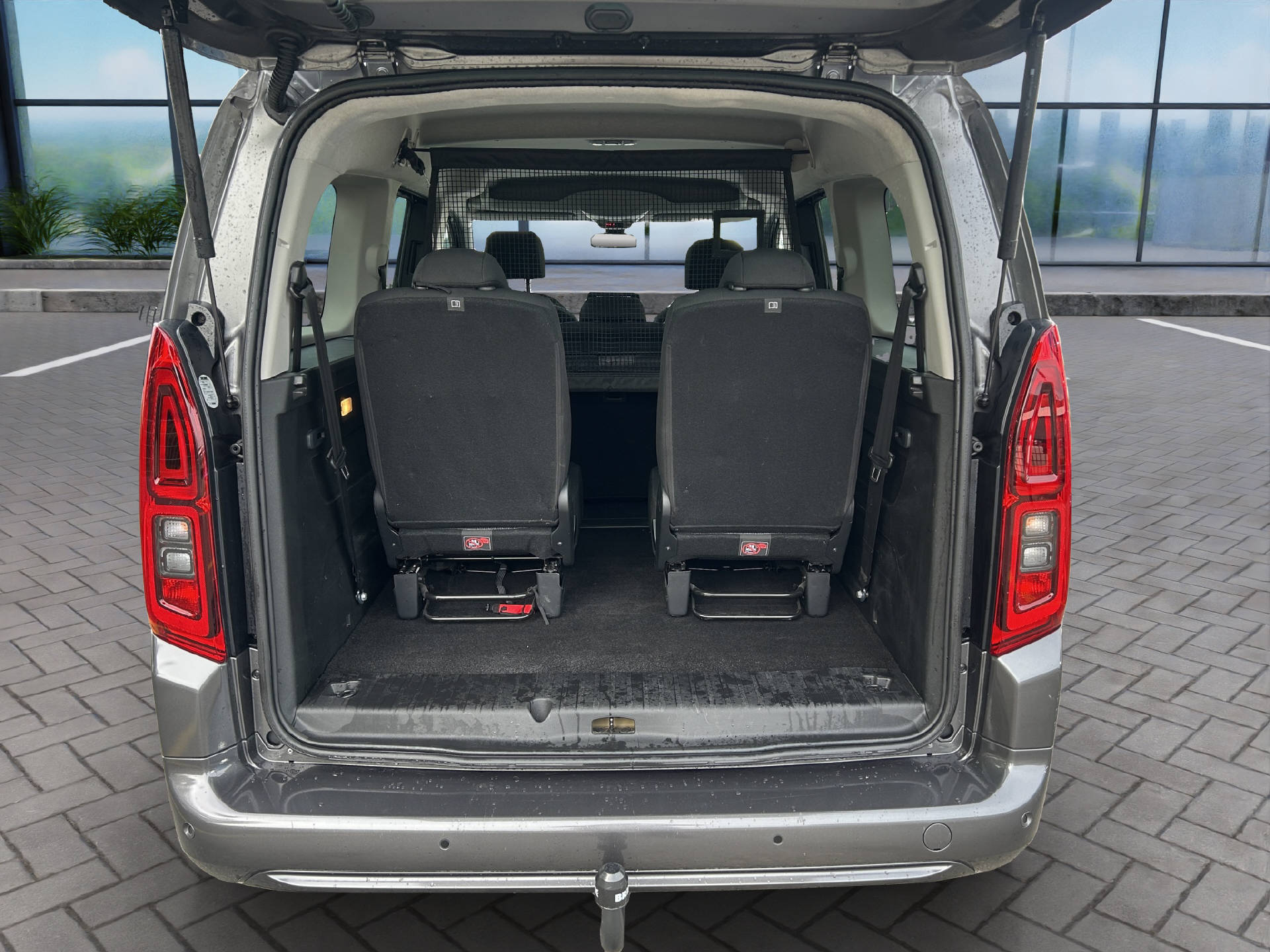 TOYOTA Proace City Verso 1.5 Trend Long Automatik-image-14