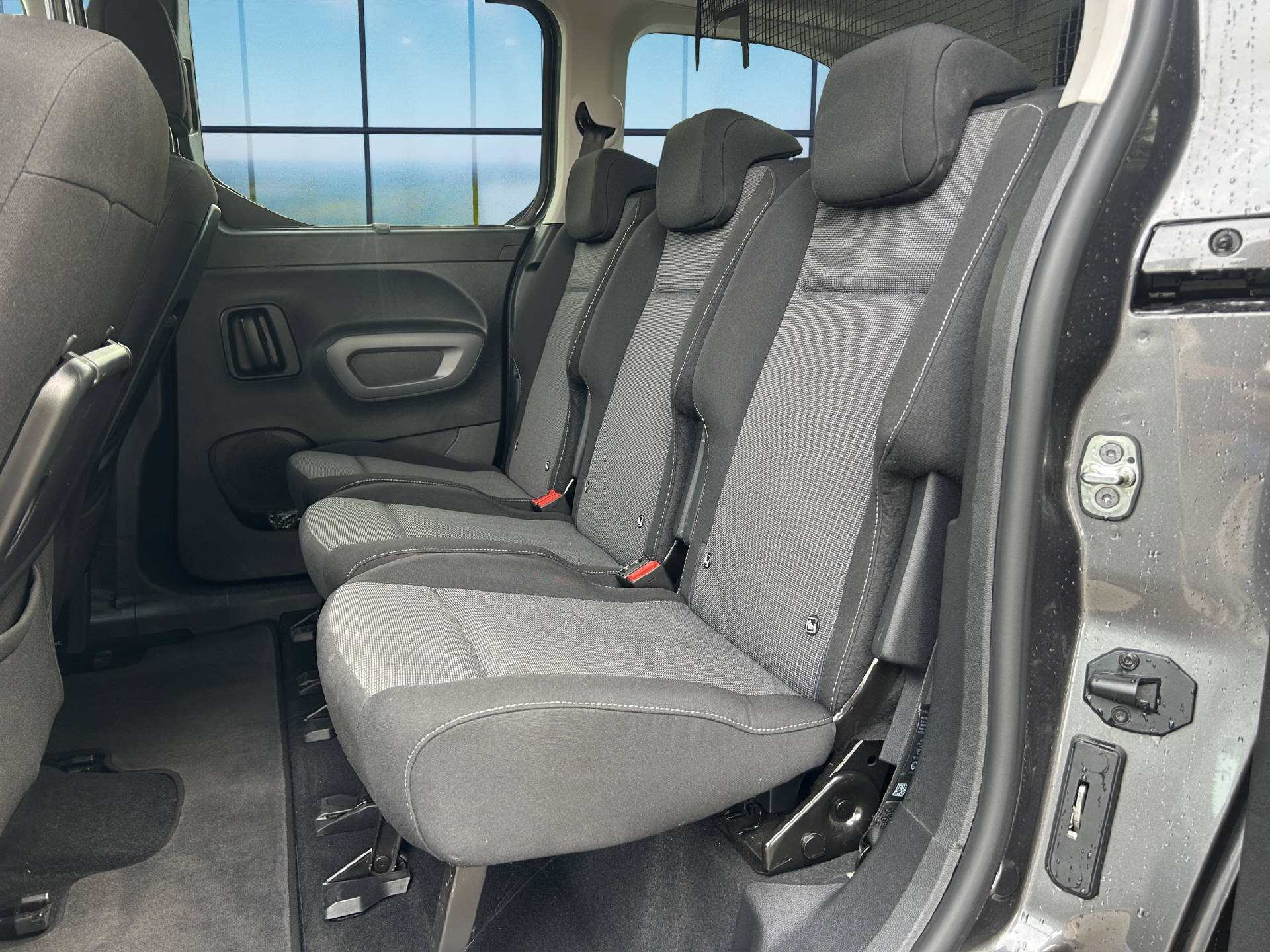 TOYOTA Proace City Verso 1.5 Trend Long Automatik-image-10