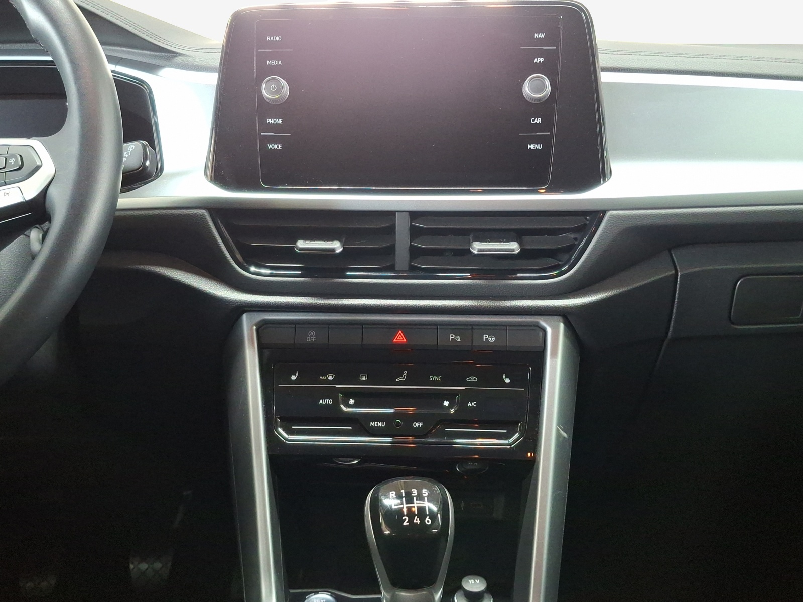 VW T-Roc 1.5 TSI EVO Life-image-10