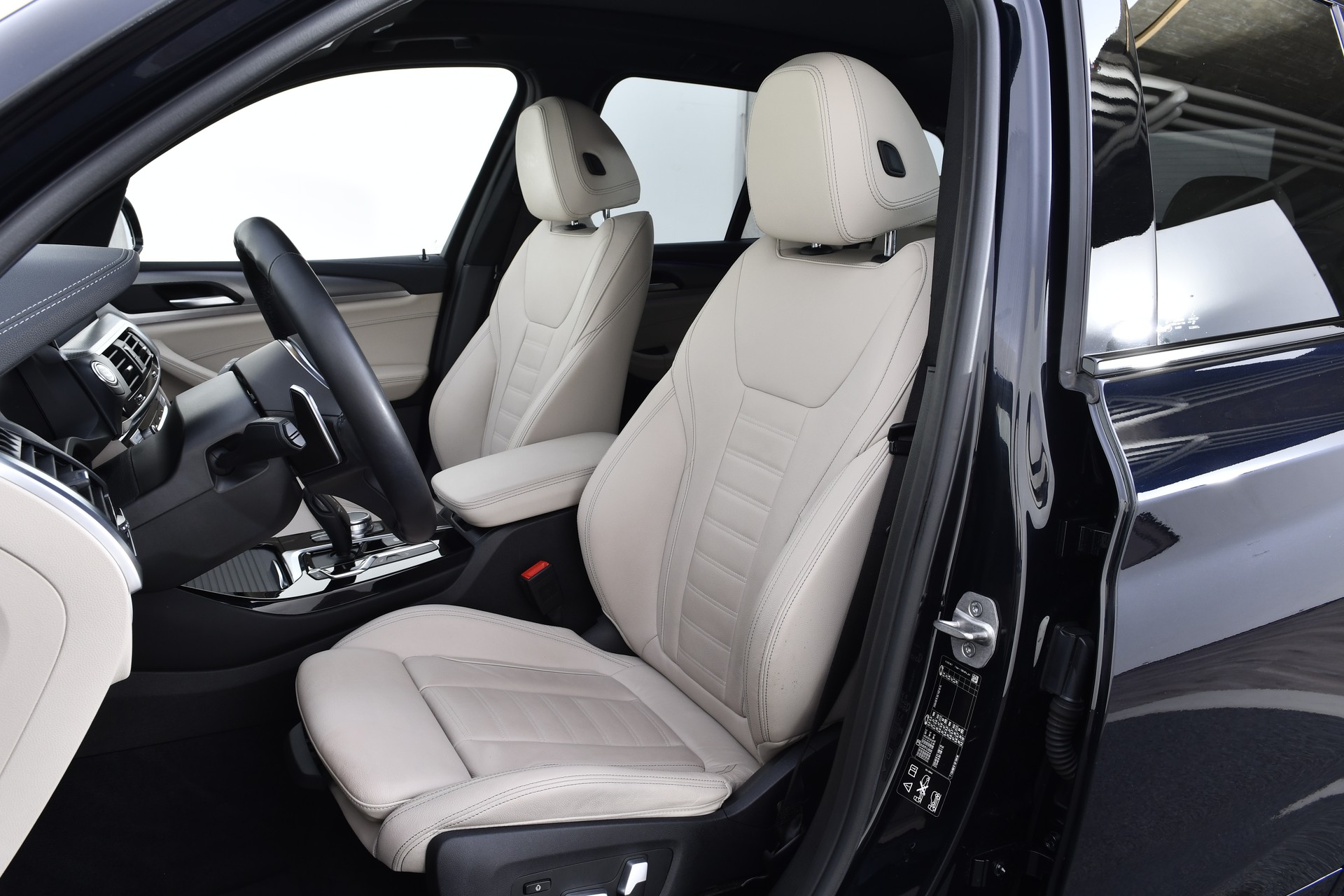 BMW X3 M40d 48V Steptronic-image-11