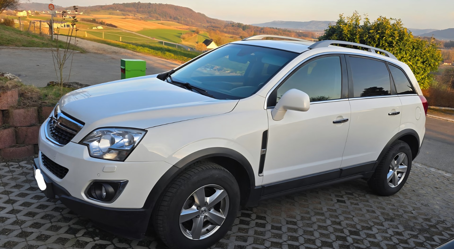 OPEL ANTARA-image-0