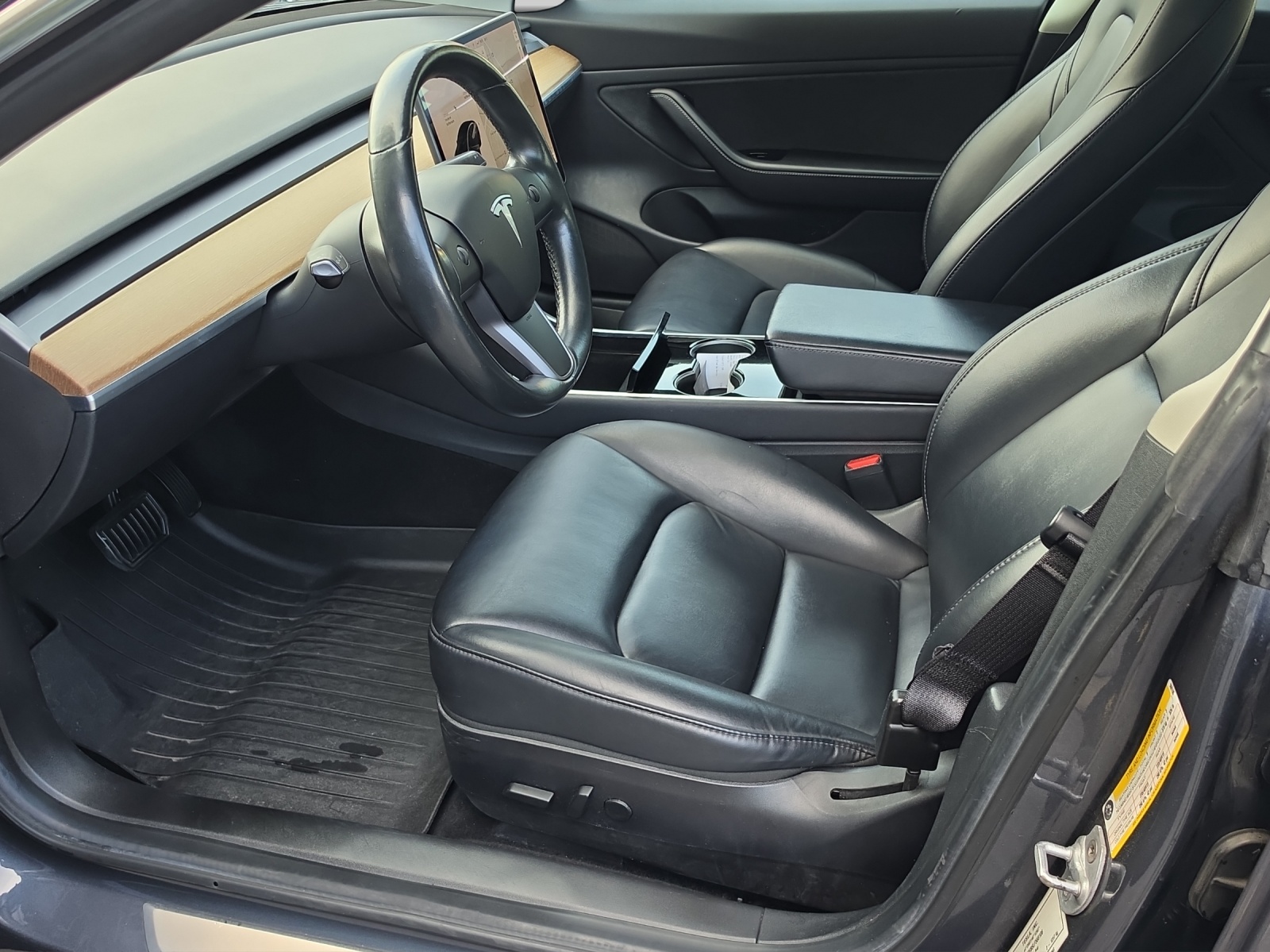 TESLA Model 3 Long Range Dual Motor AWD-image-7