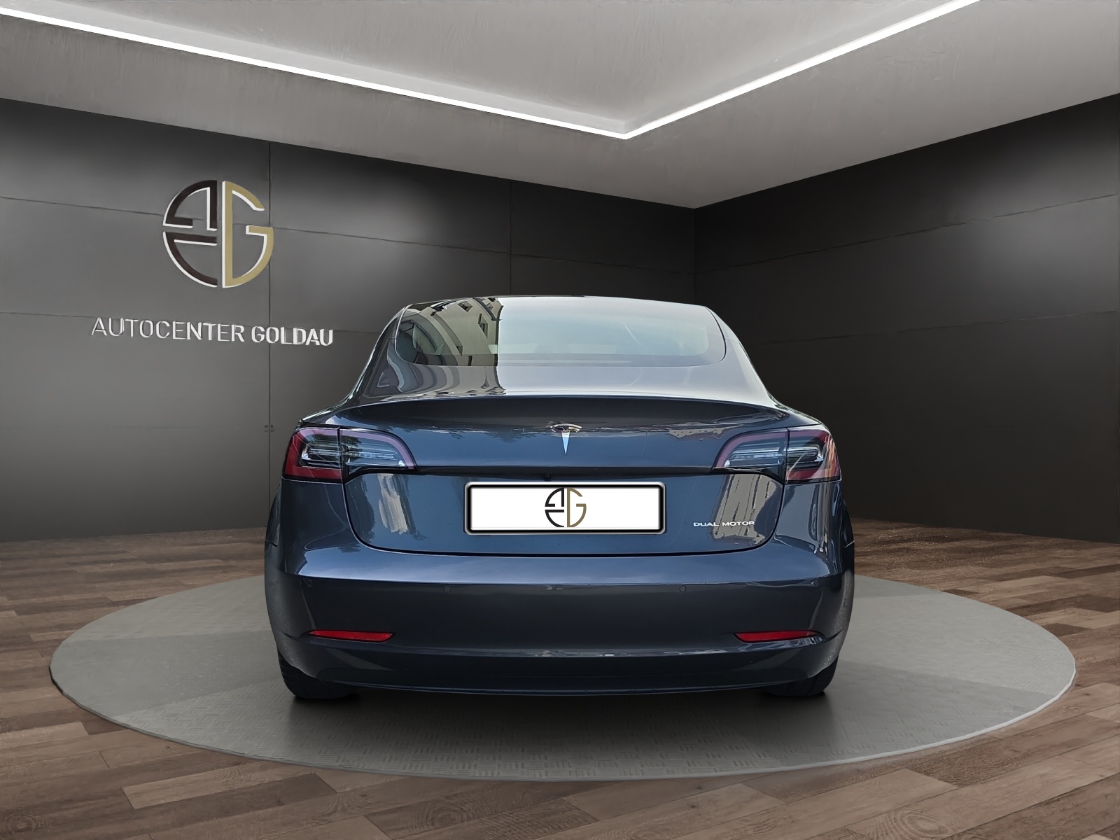 TESLA Model 3 Long Range Dual Motor AWD-image-3