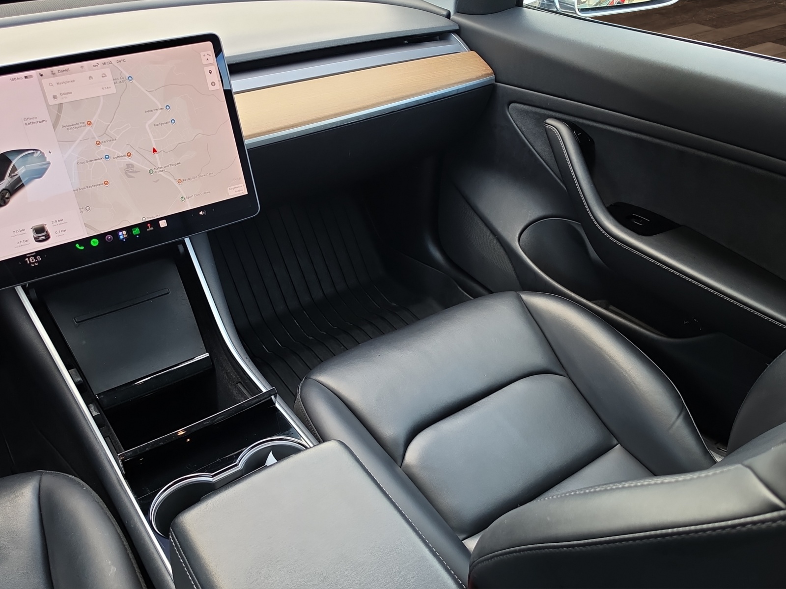 TESLA Model 3 Long Range Dual Motor AWD-image-12